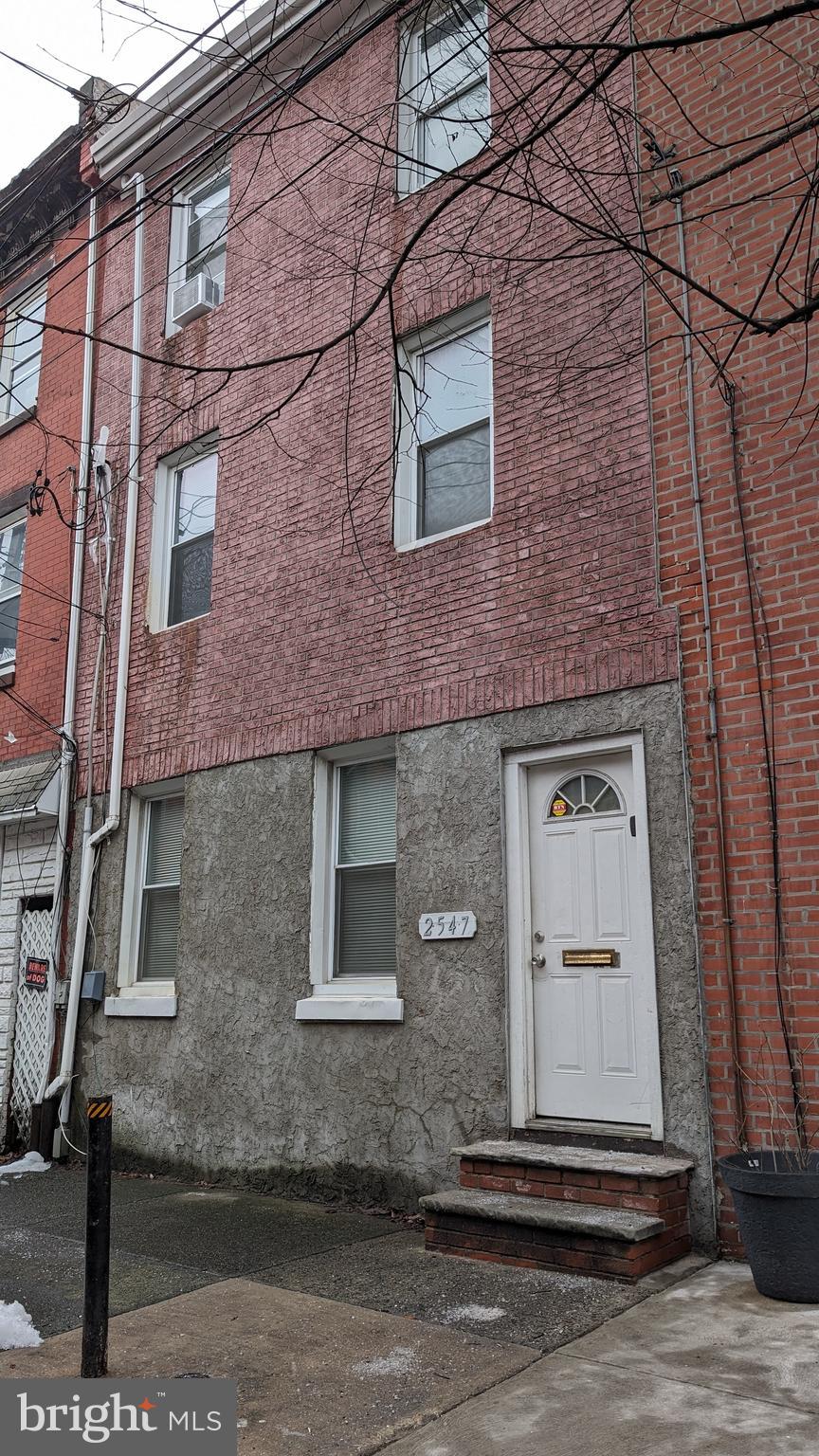 OLDE RICHMOND - Residential Lease