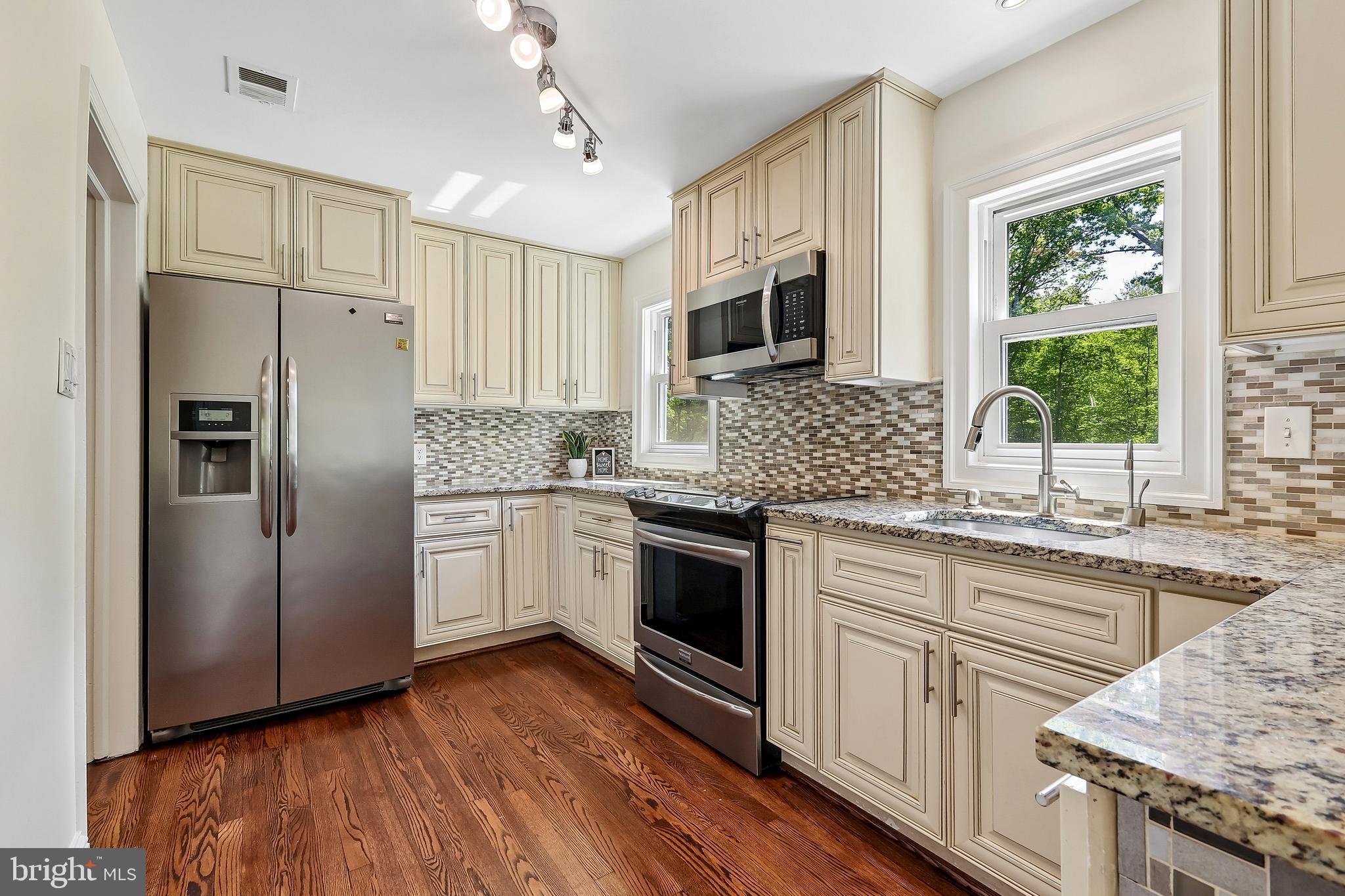 11341 CRESCENT DRIVE