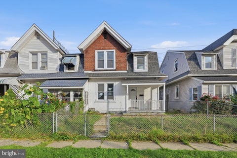 Photo of 29 Chestnut Street, MARCUS HOOK, PA 19061 (MLS # PADE2123916)