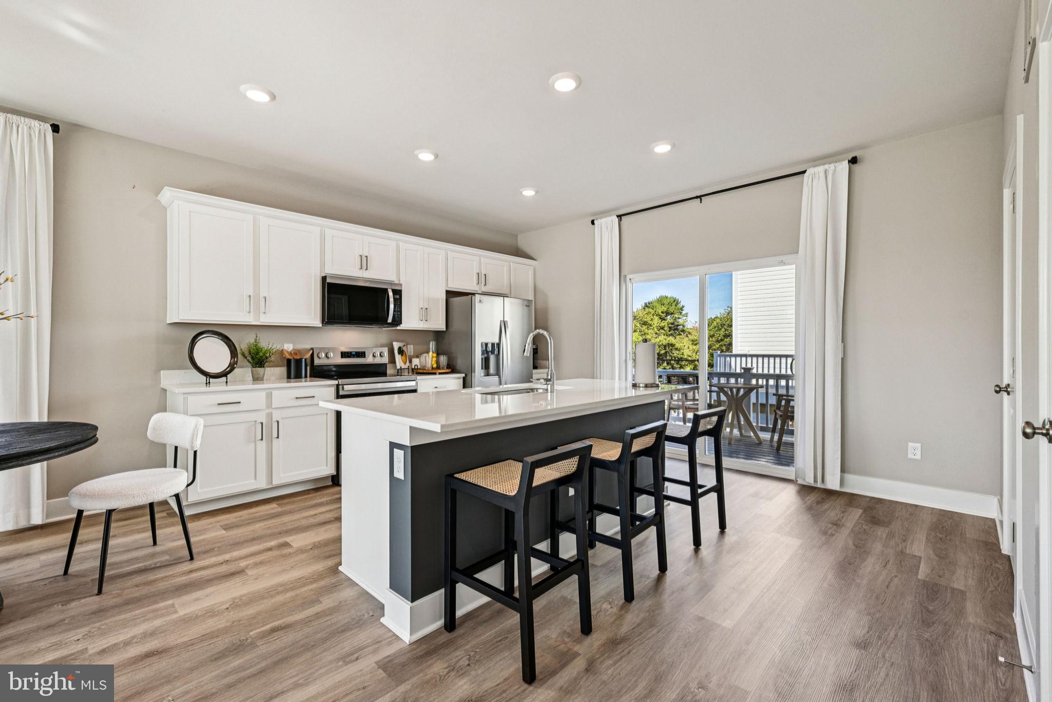 ABRAMS CROSSING - Residential