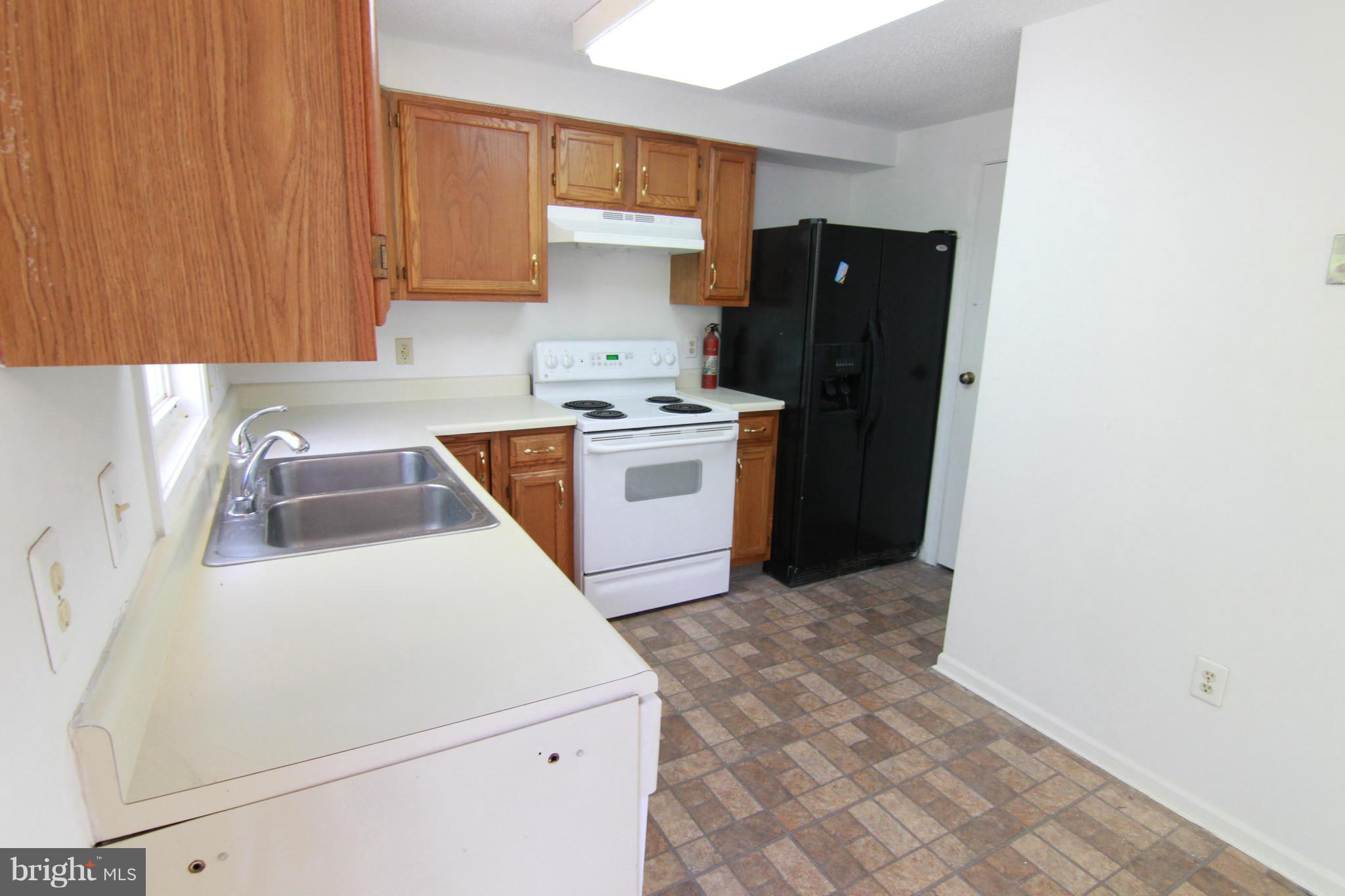 MARYS CHOICE - Residential Lease