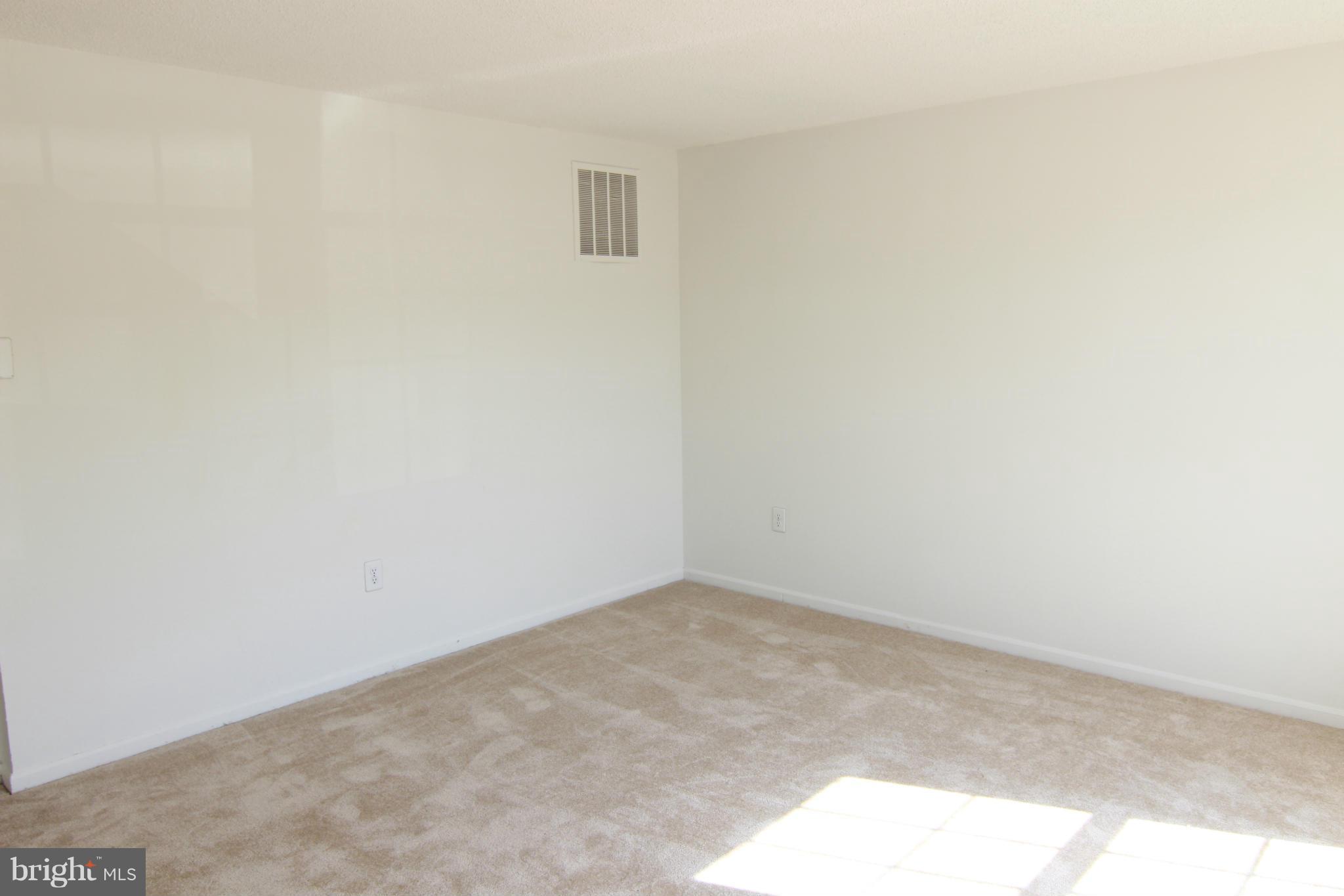 MARYS CHOICE - Residential Lease