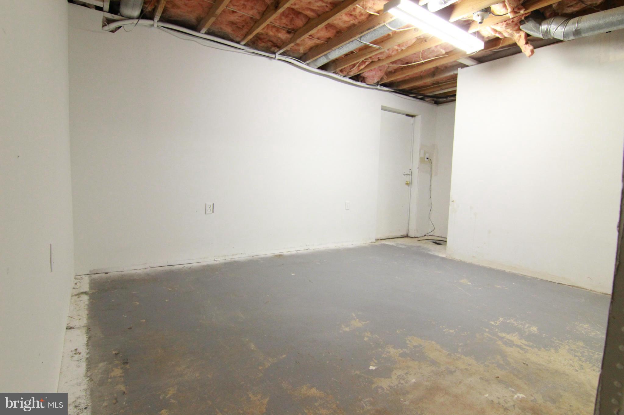 MARYS CHOICE - Residential Lease