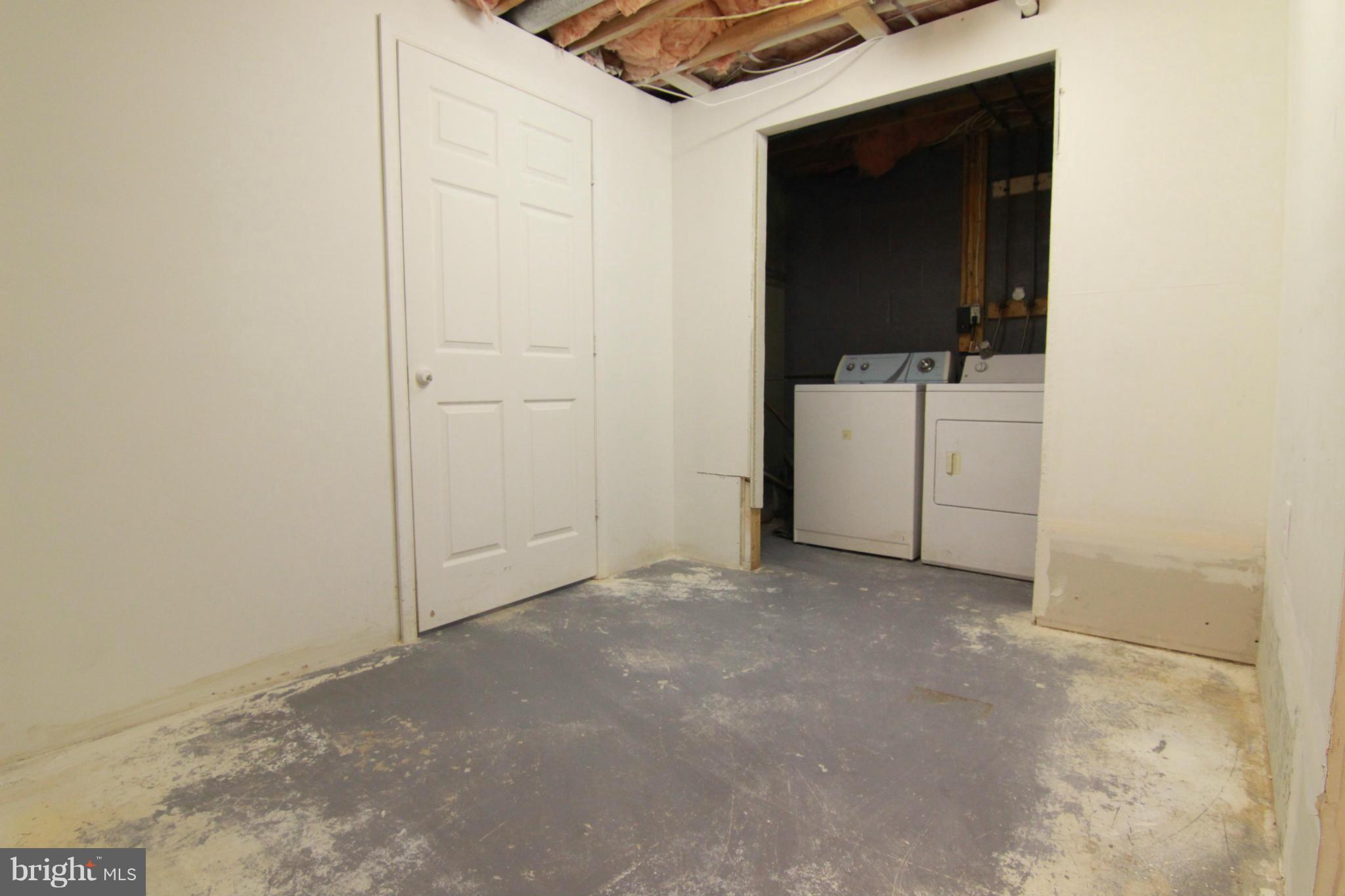 MARYS CHOICE - Residential Lease