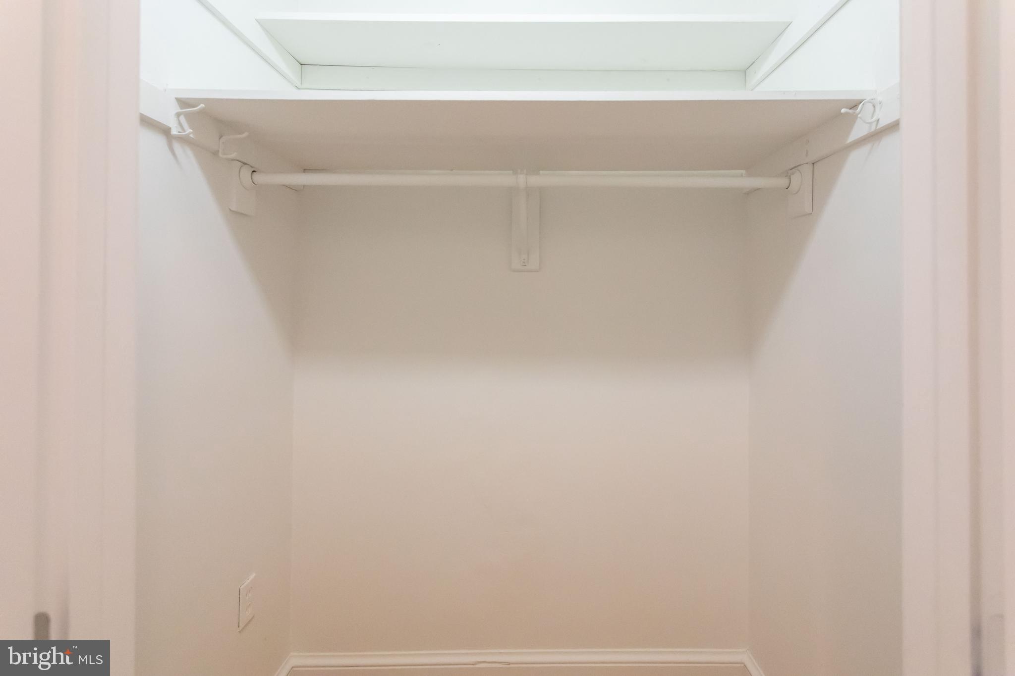 COUNTRY CLUB GROVE - Residential