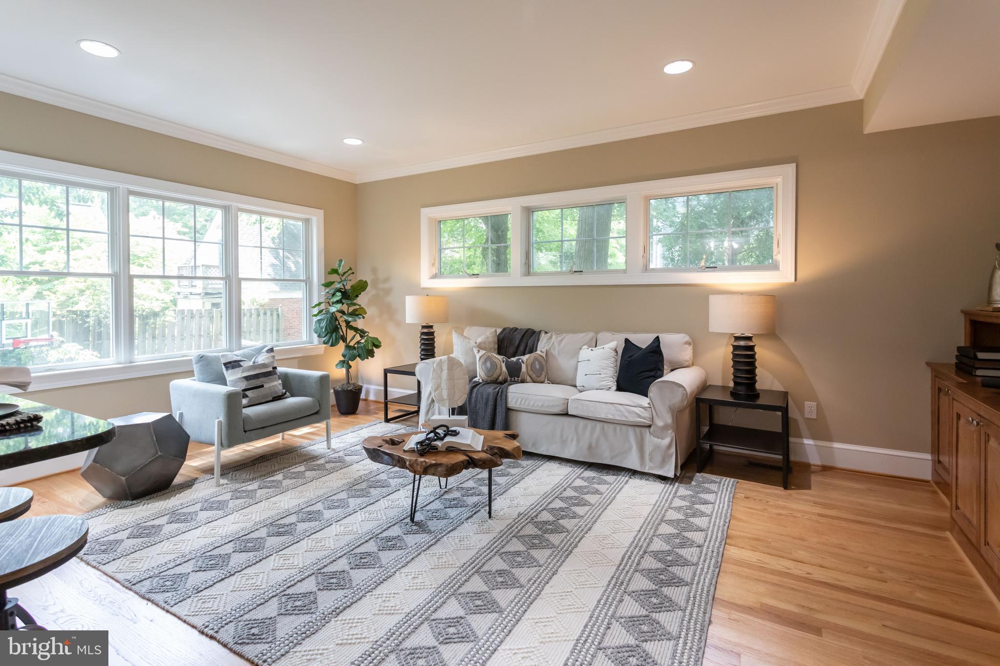 COUNTRY CLUB GROVE - Residential