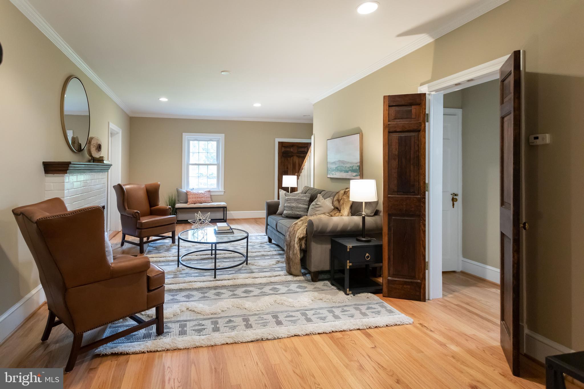 COUNTRY CLUB GROVE - Residential