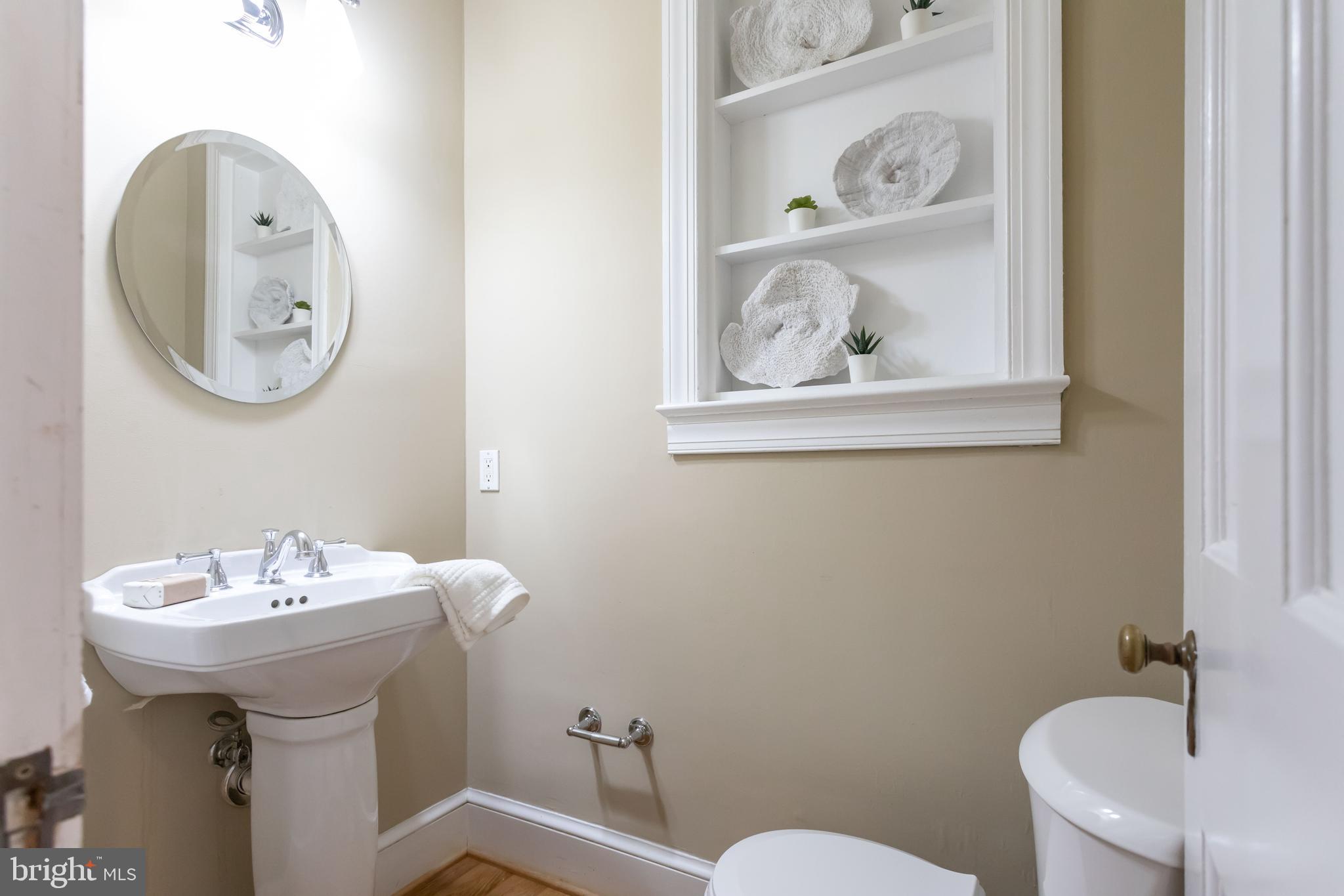 COUNTRY CLUB GROVE - Residential