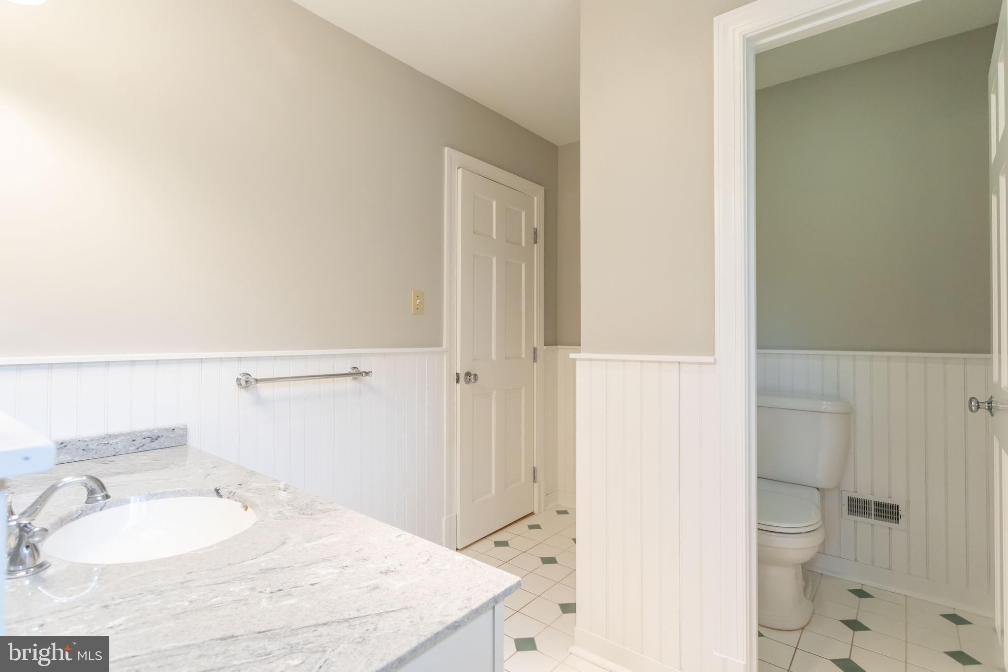 COUNTRY CLUB GROVE - Residential