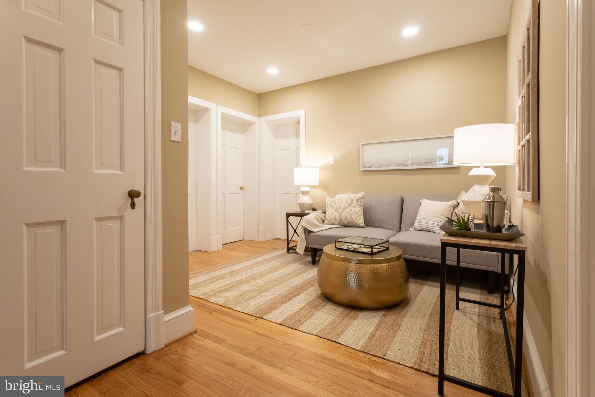 COUNTRY CLUB GROVE - Residential