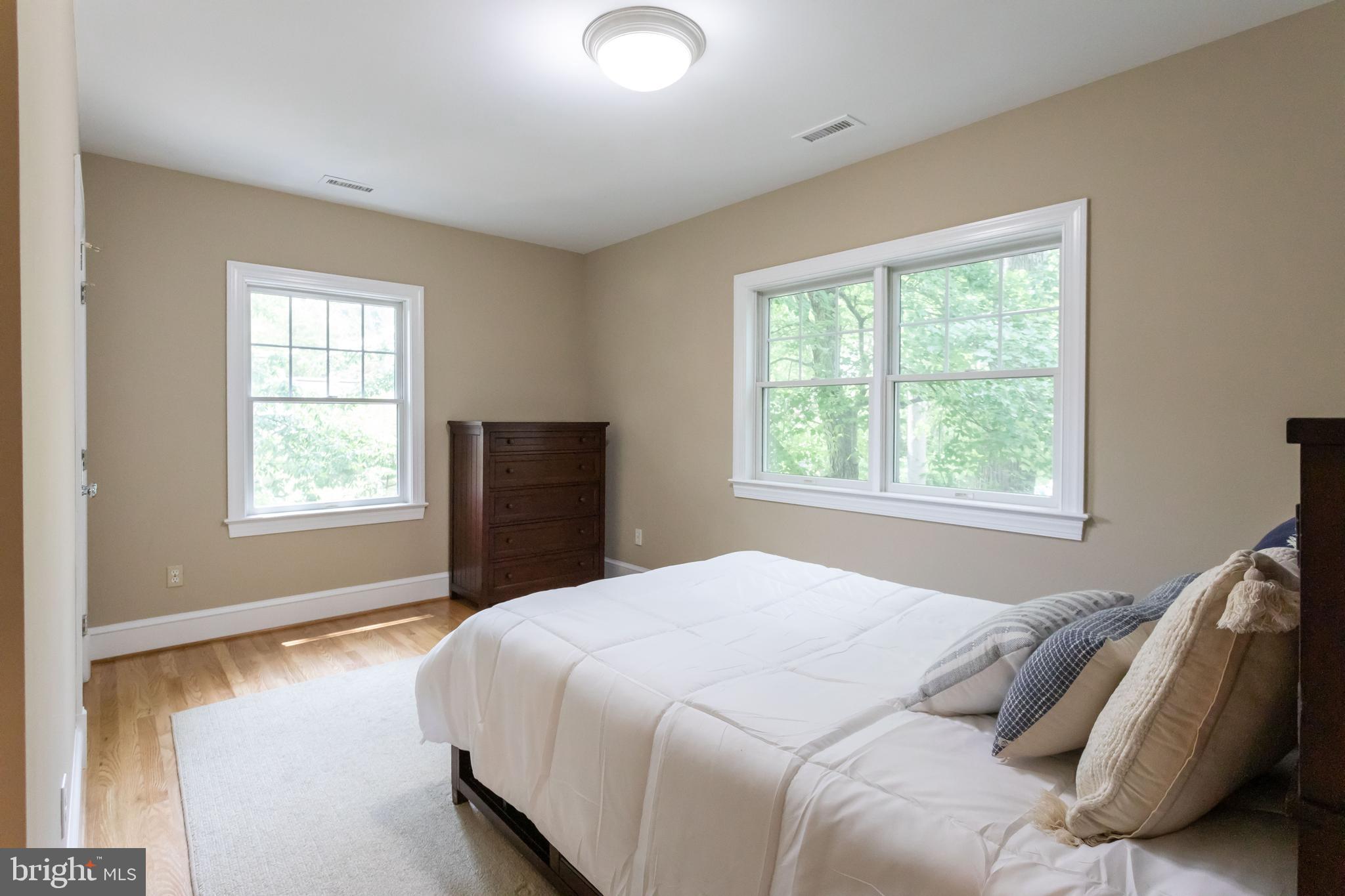 COUNTRY CLUB GROVE - Residential