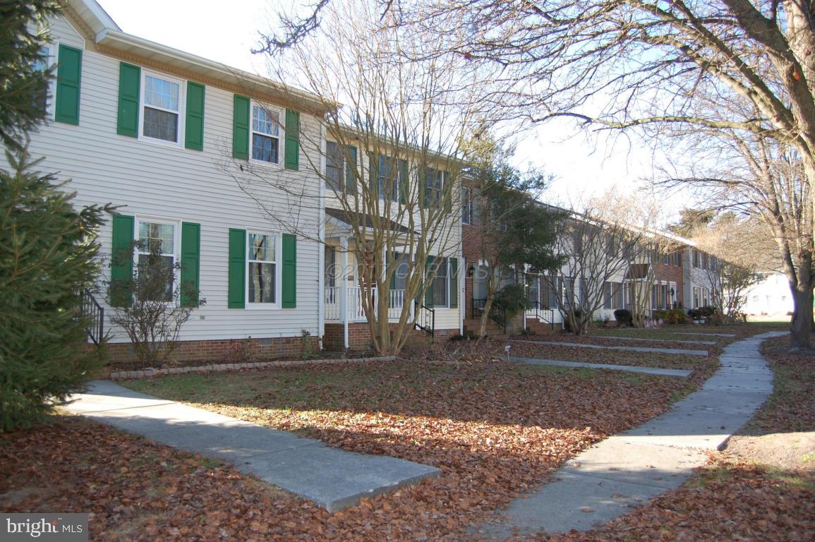 TAMARAC VILLAGE - Residential