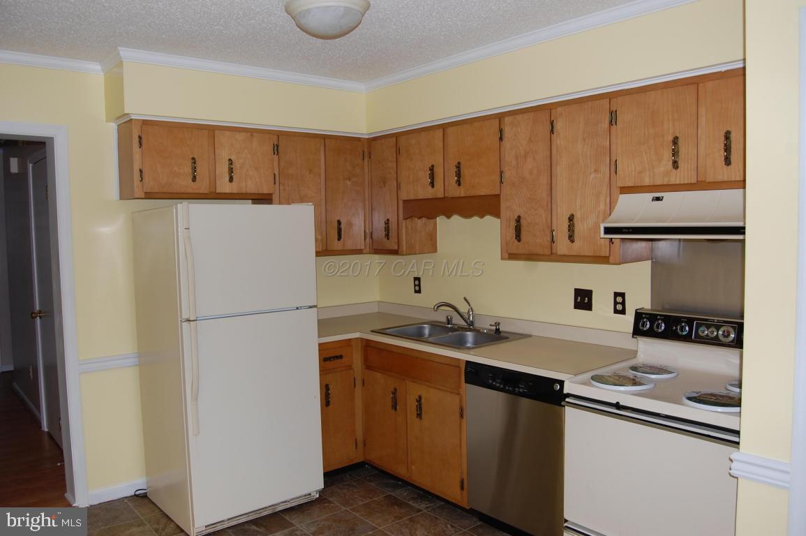 TAMARAC VILLAGE - Residential