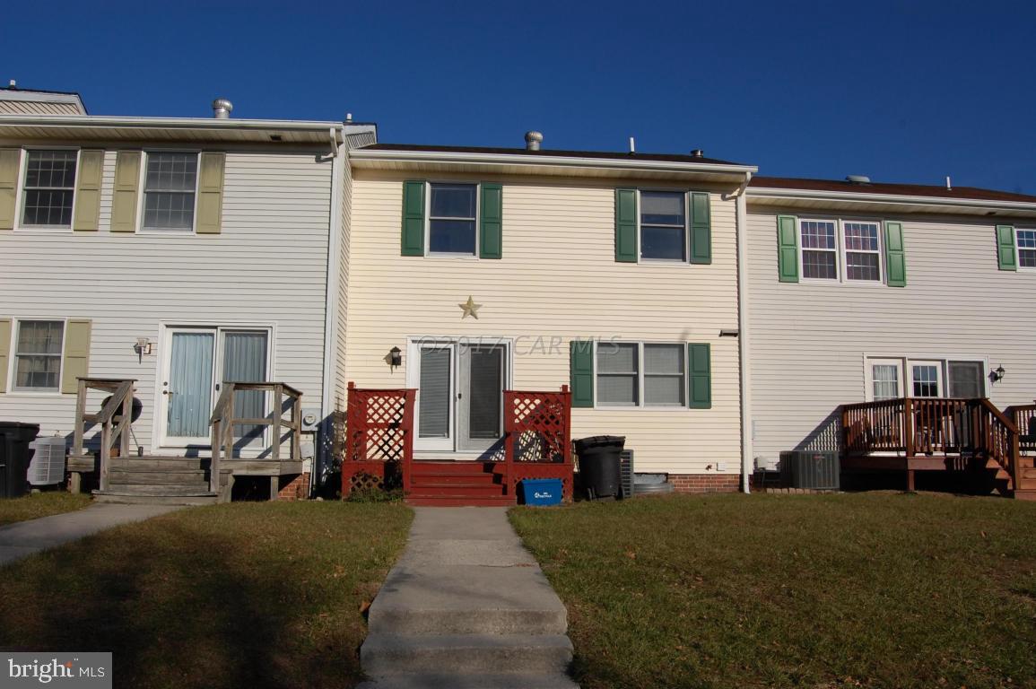 TAMARAC VILLAGE - Residential