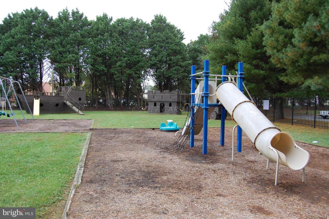 TAMARAC VILLAGE - Residential