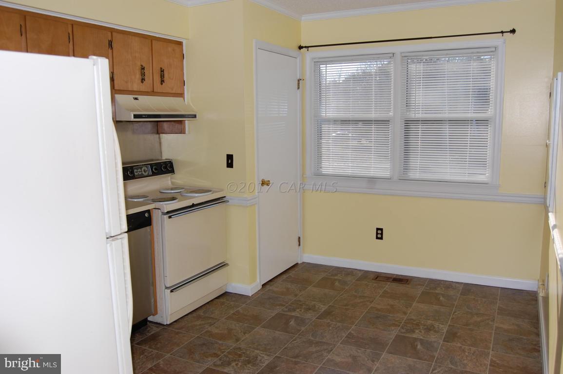 TAMARAC VILLAGE - Residential