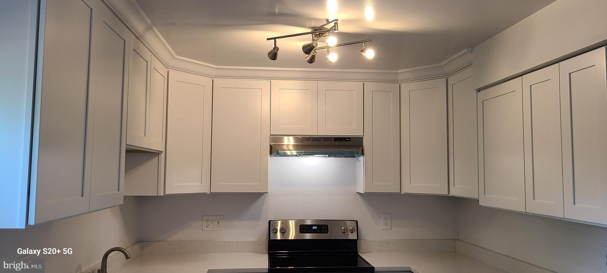 GREENCASTLE MANOR - Residential