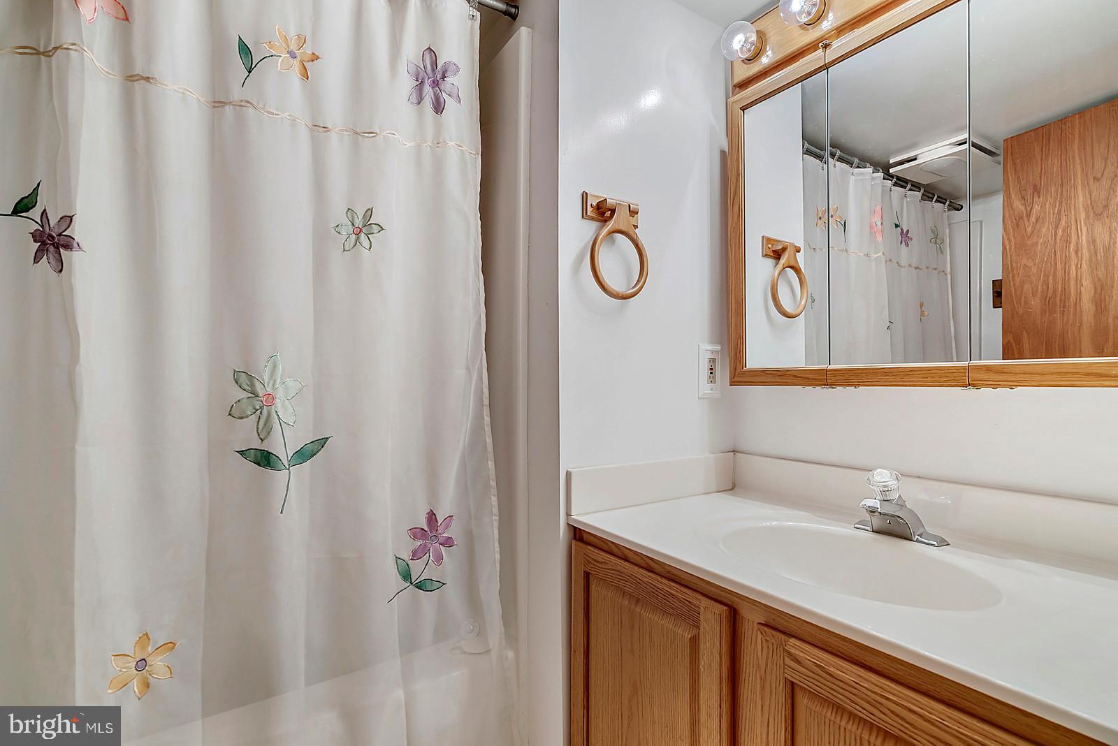 DEERFIELD ESTATES - Residential