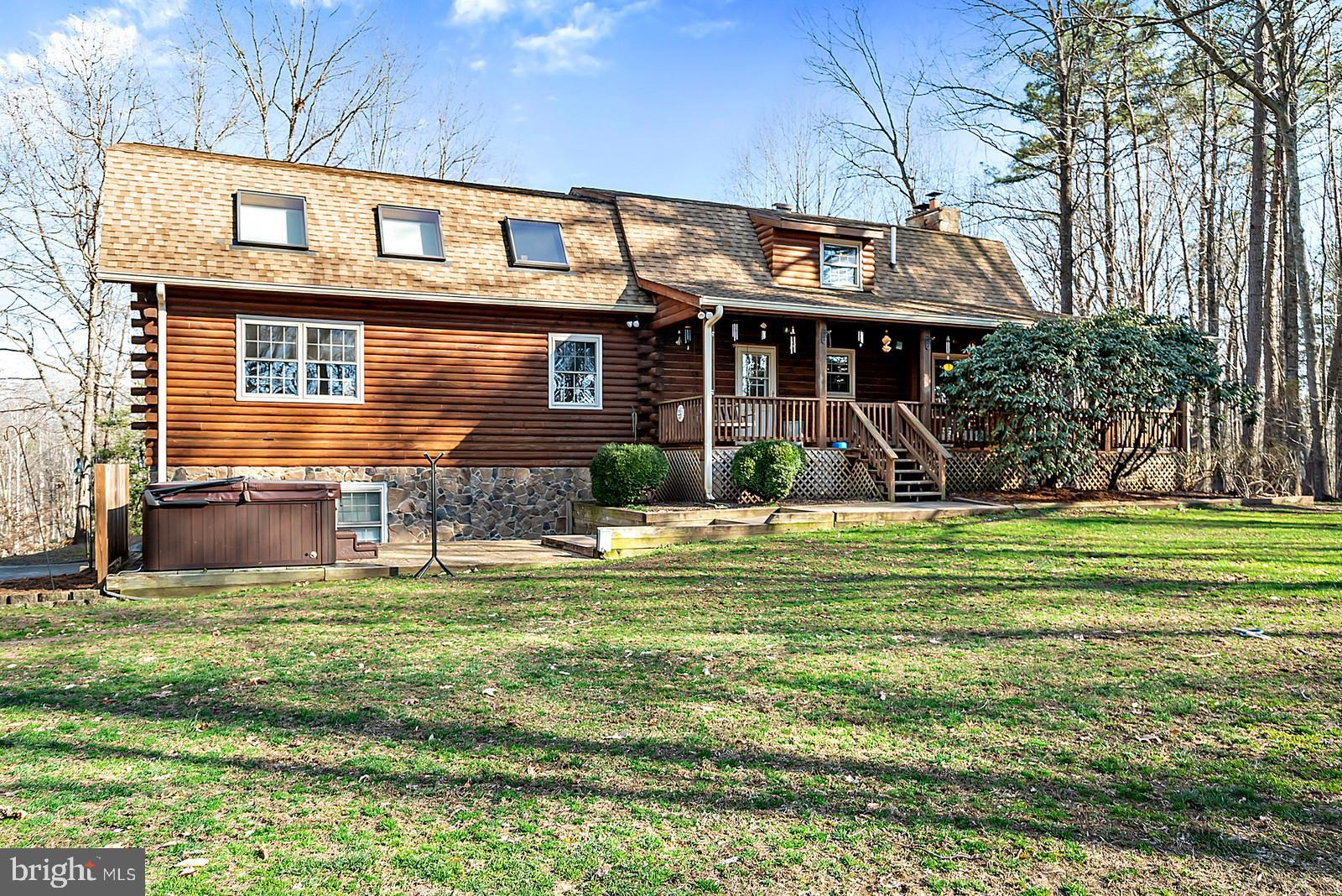 DEERFIELD ESTATES - Residential