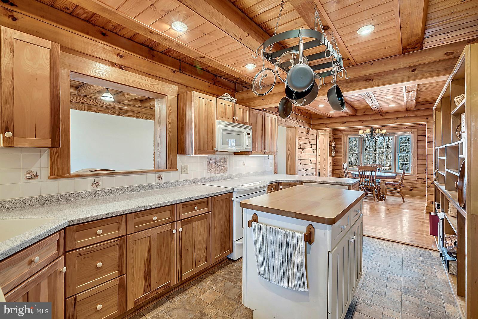 DEERFIELD ESTATES - Residential