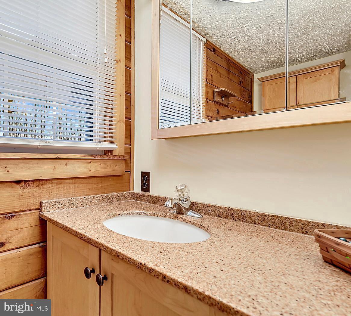 DEERFIELD ESTATES - Residential