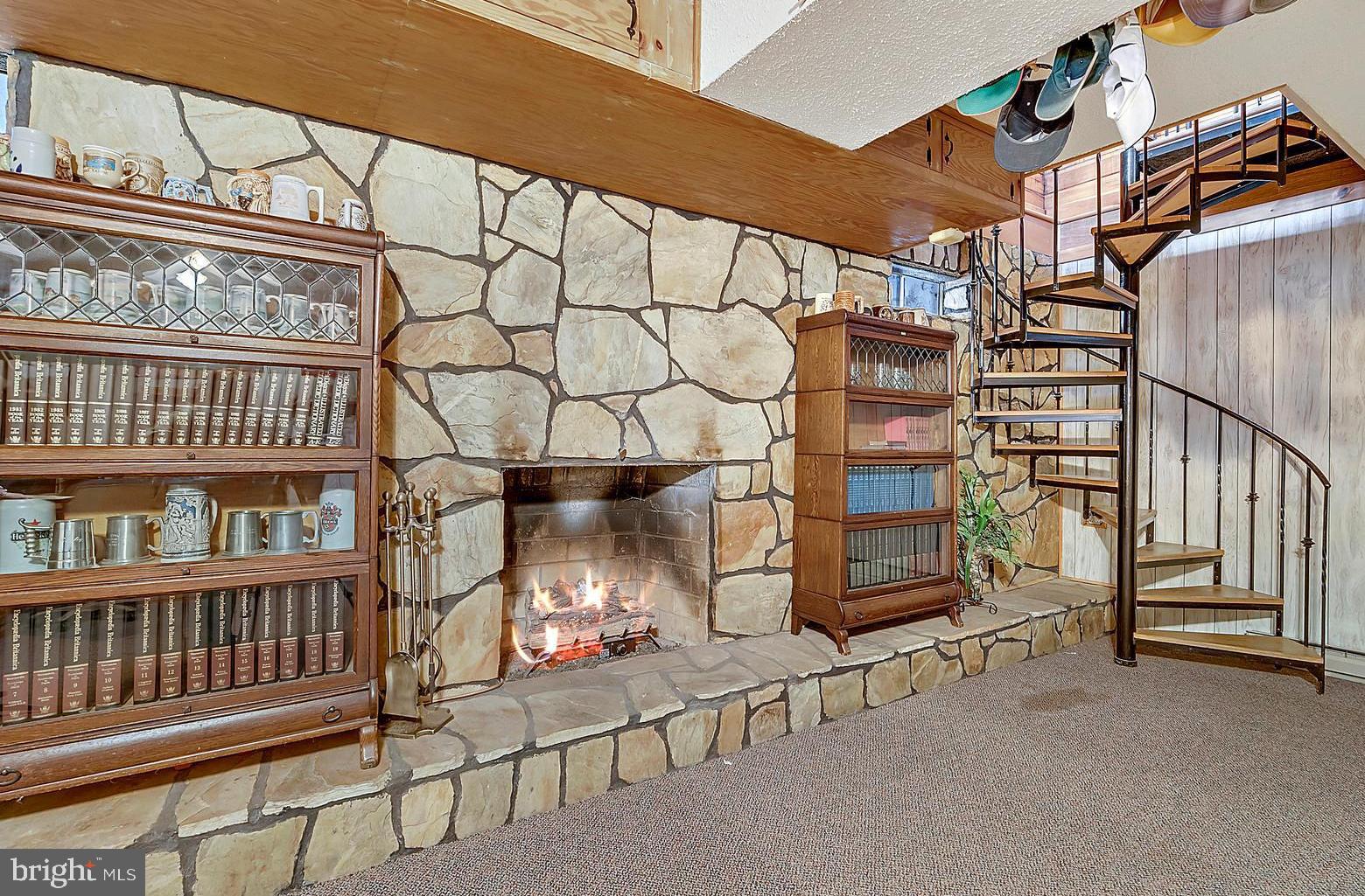 DEERFIELD ESTATES - Residential