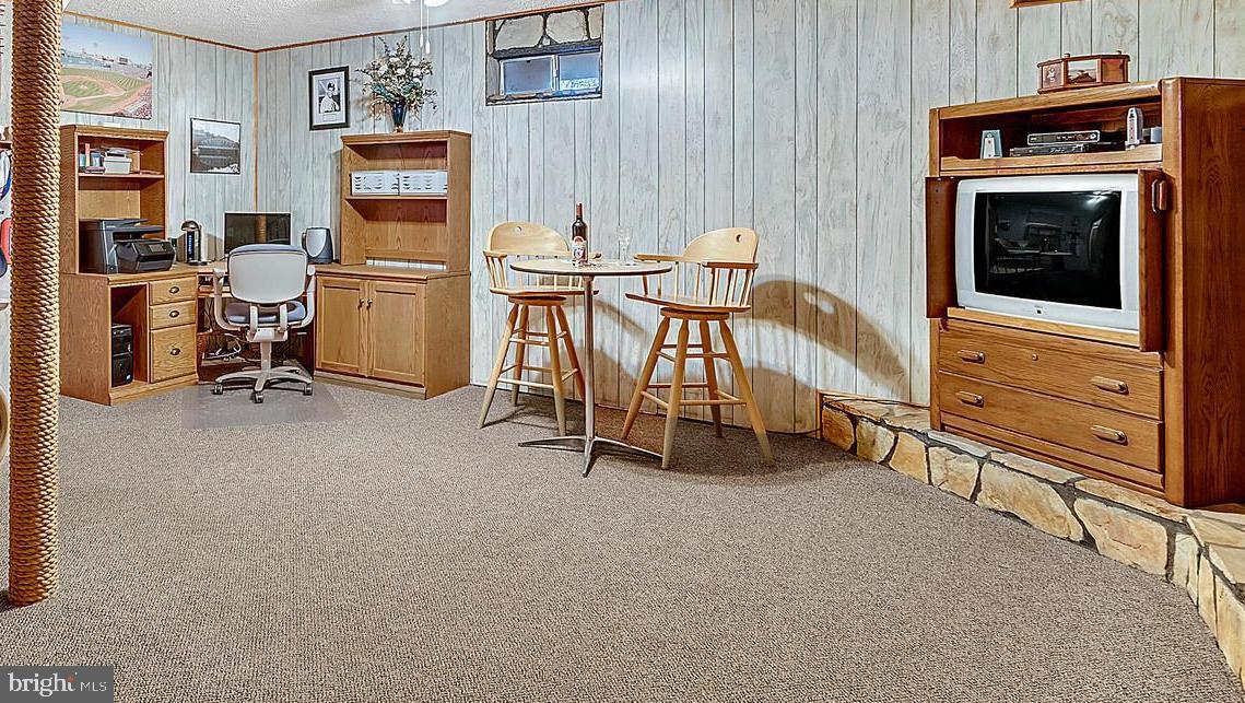 DEERFIELD ESTATES - Residential