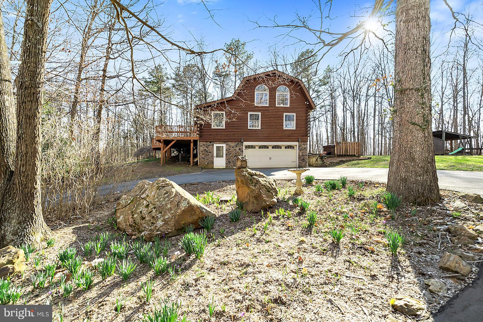 DEERFIELD ESTATES - Residential