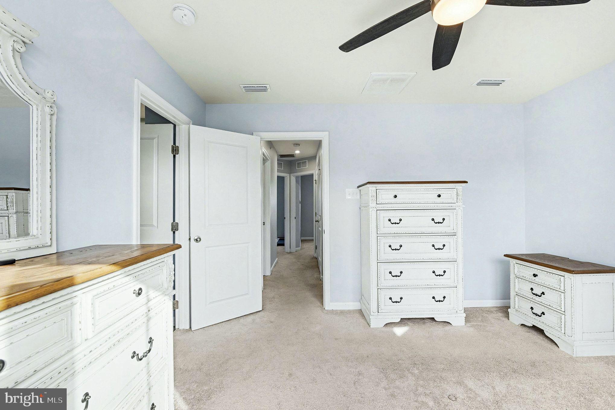 FOXWOOD RIDGE - Residential