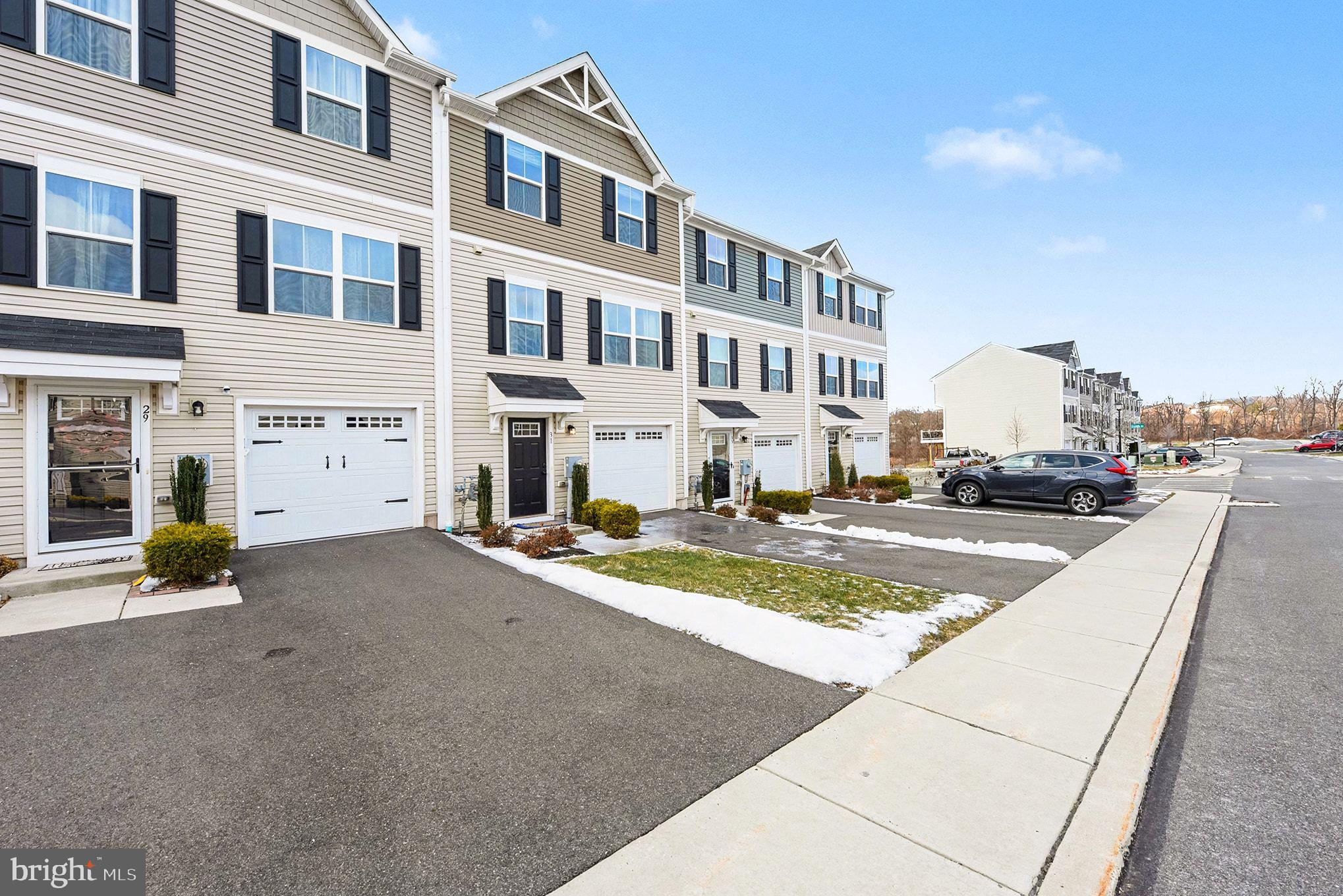 FOXWOOD RIDGE - Residential