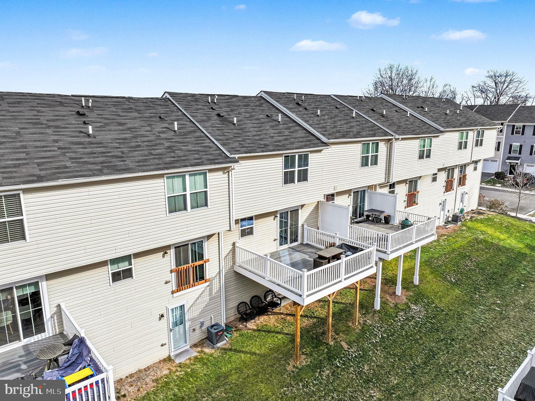 FOXWOOD RIDGE - Residential