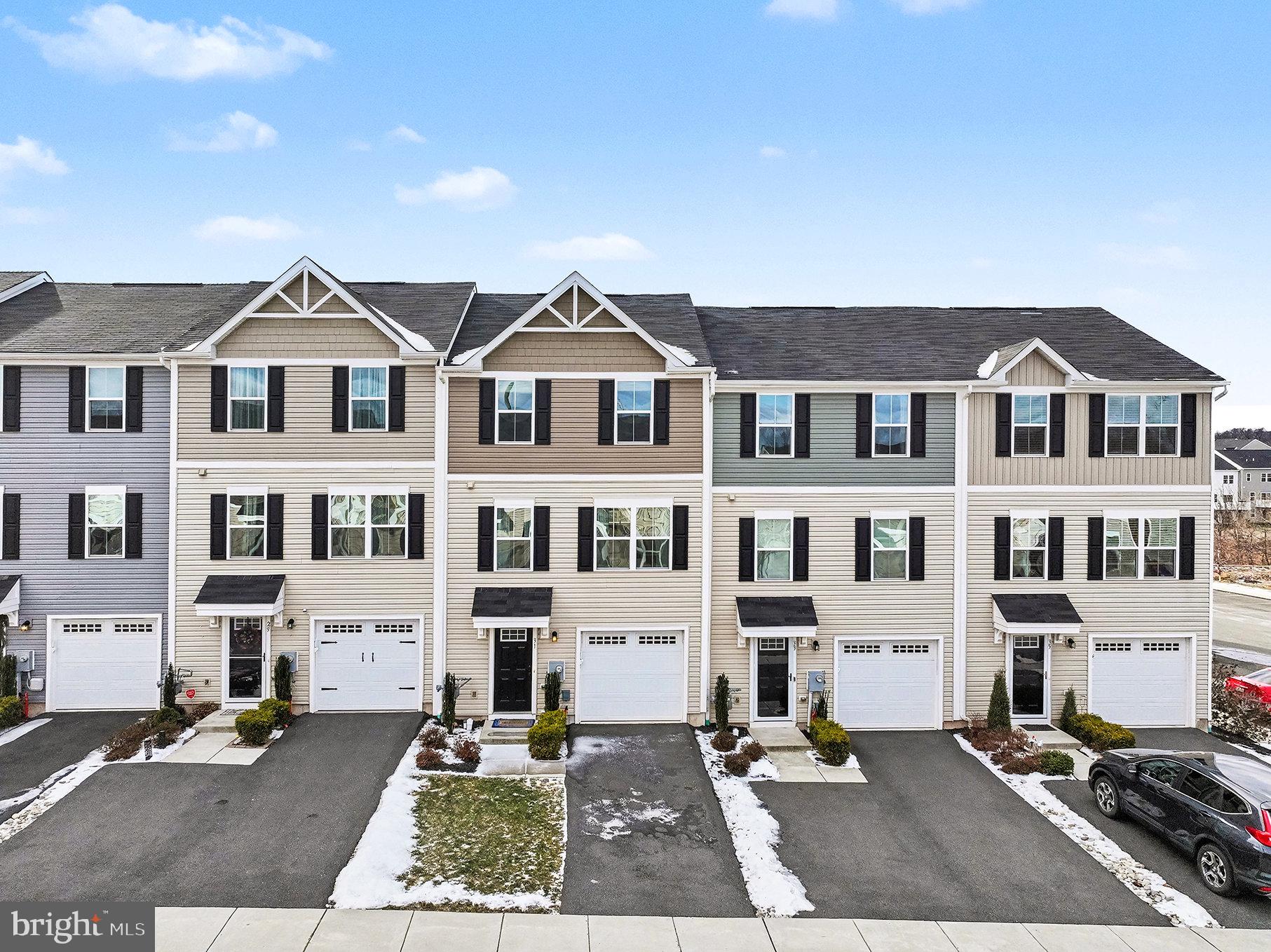 FOXWOOD RIDGE - Residential