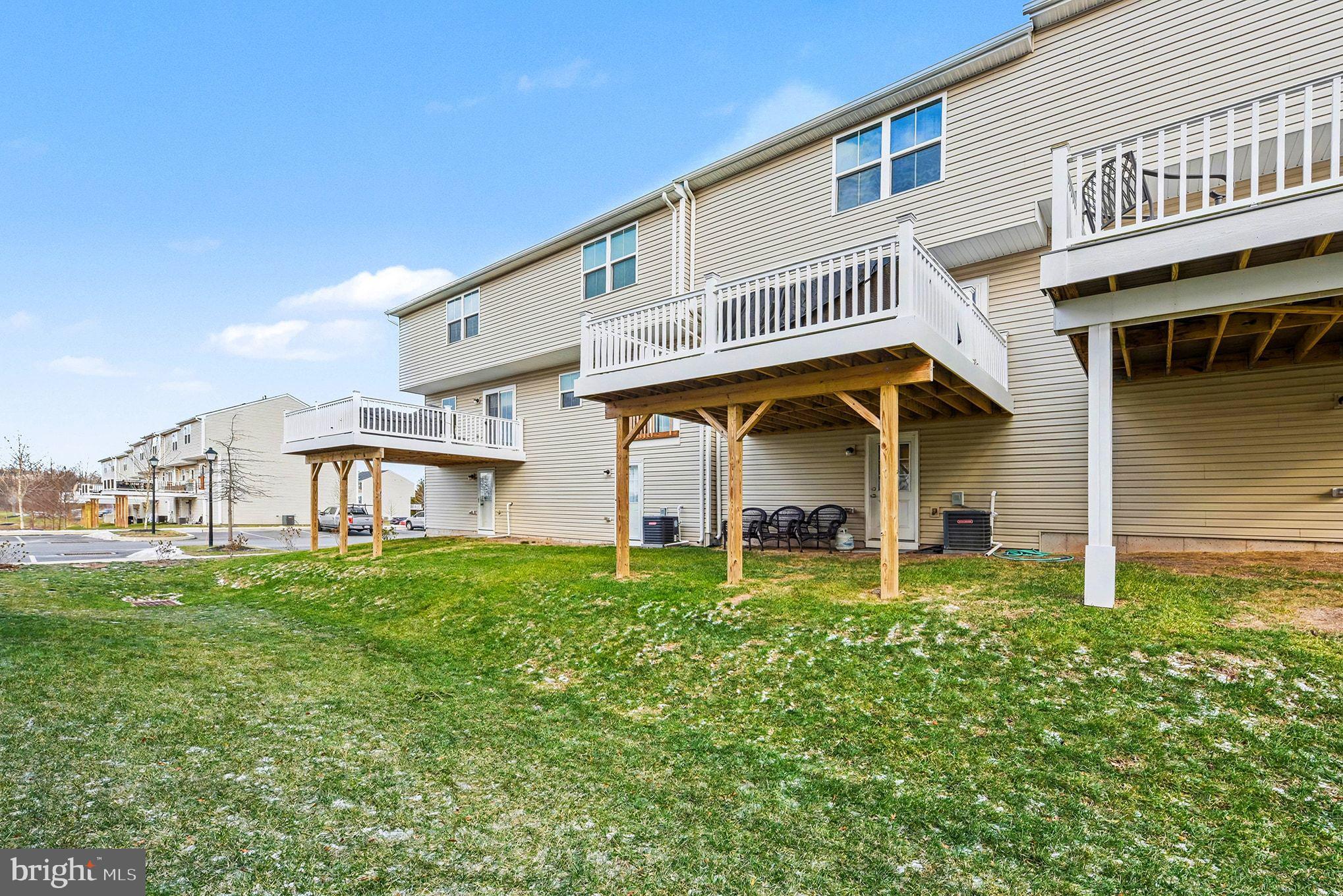 FOXWOOD RIDGE - Residential