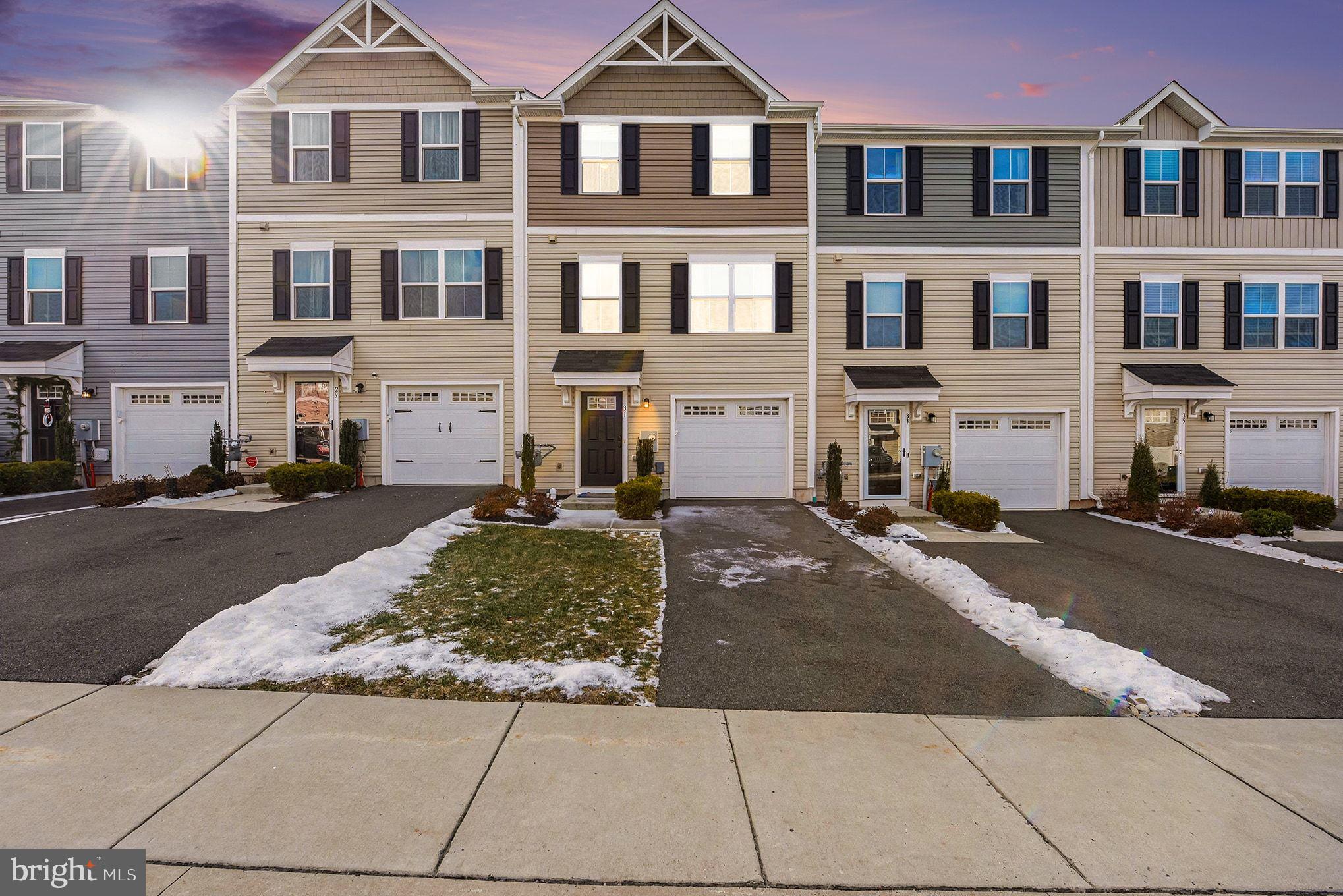 FOXWOOD RIDGE - Residential