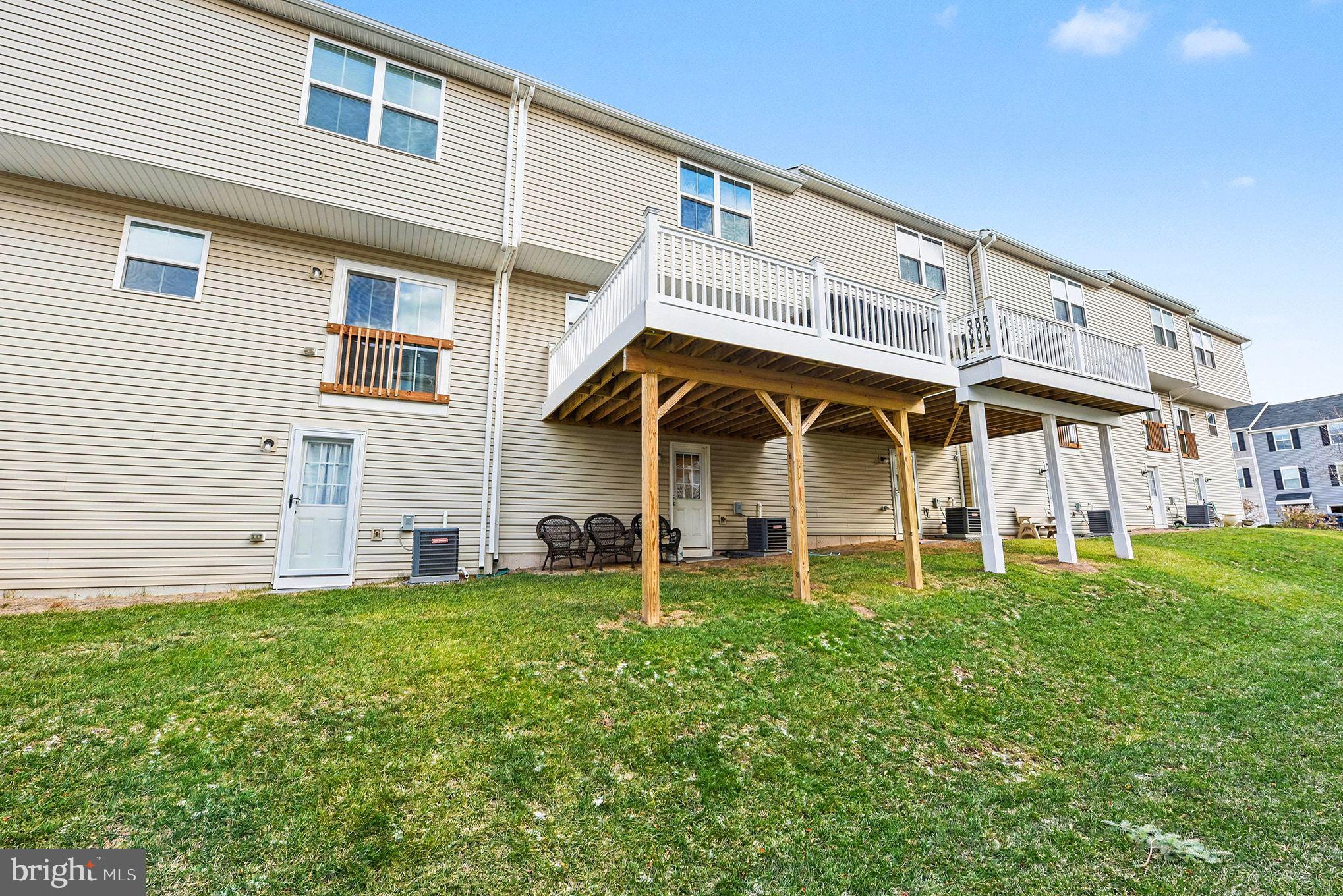 FOXWOOD RIDGE - Residential