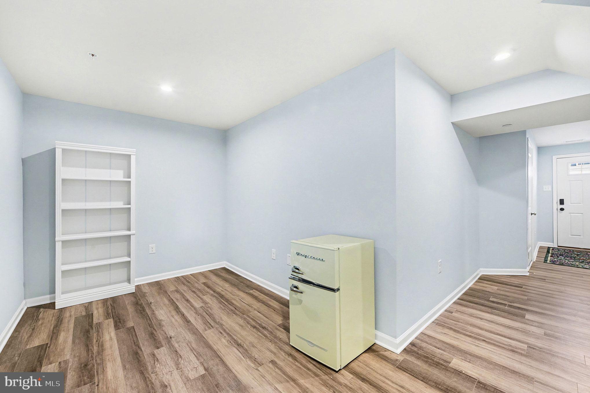 FOXWOOD RIDGE - Residential