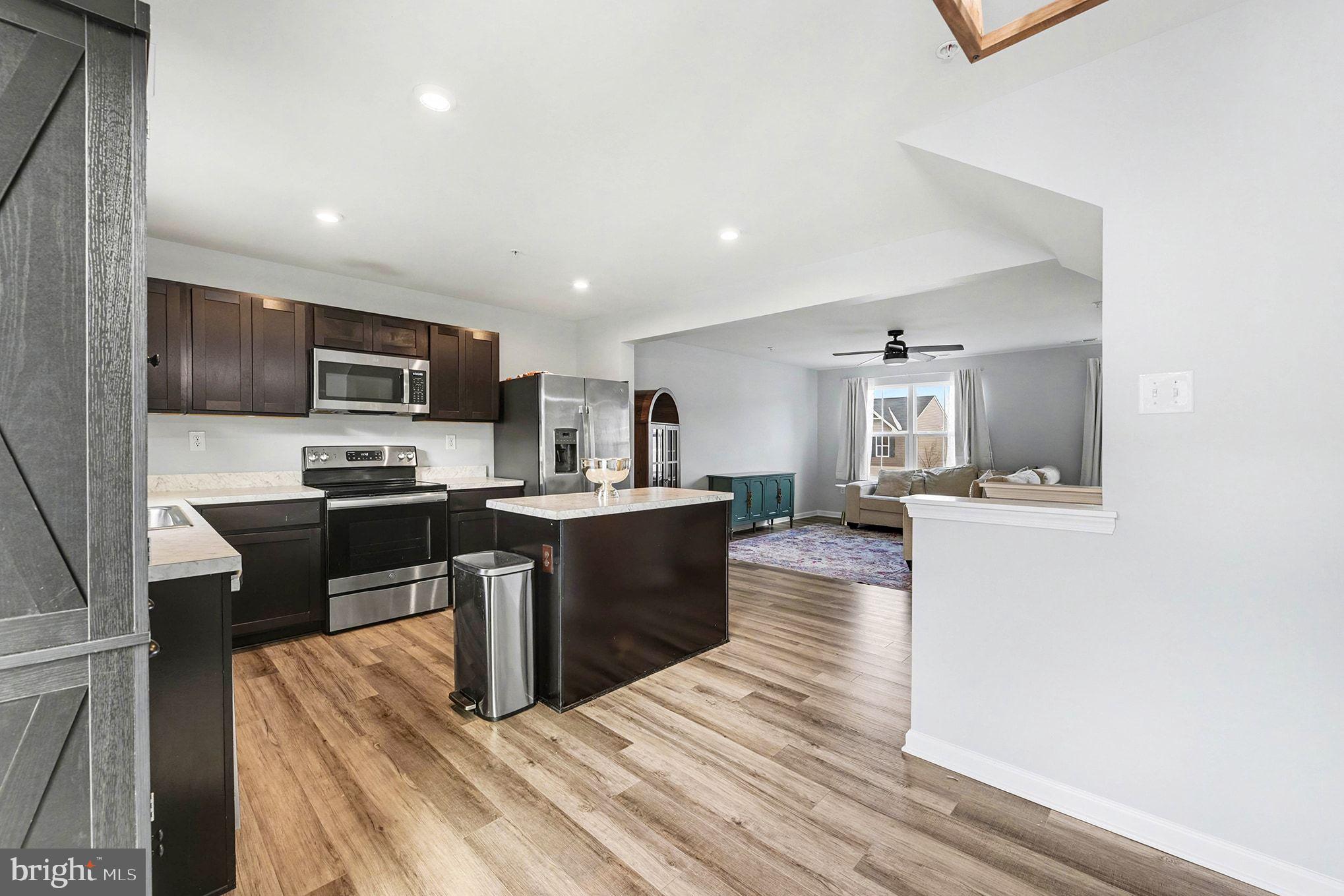 FOXWOOD RIDGE - Residential