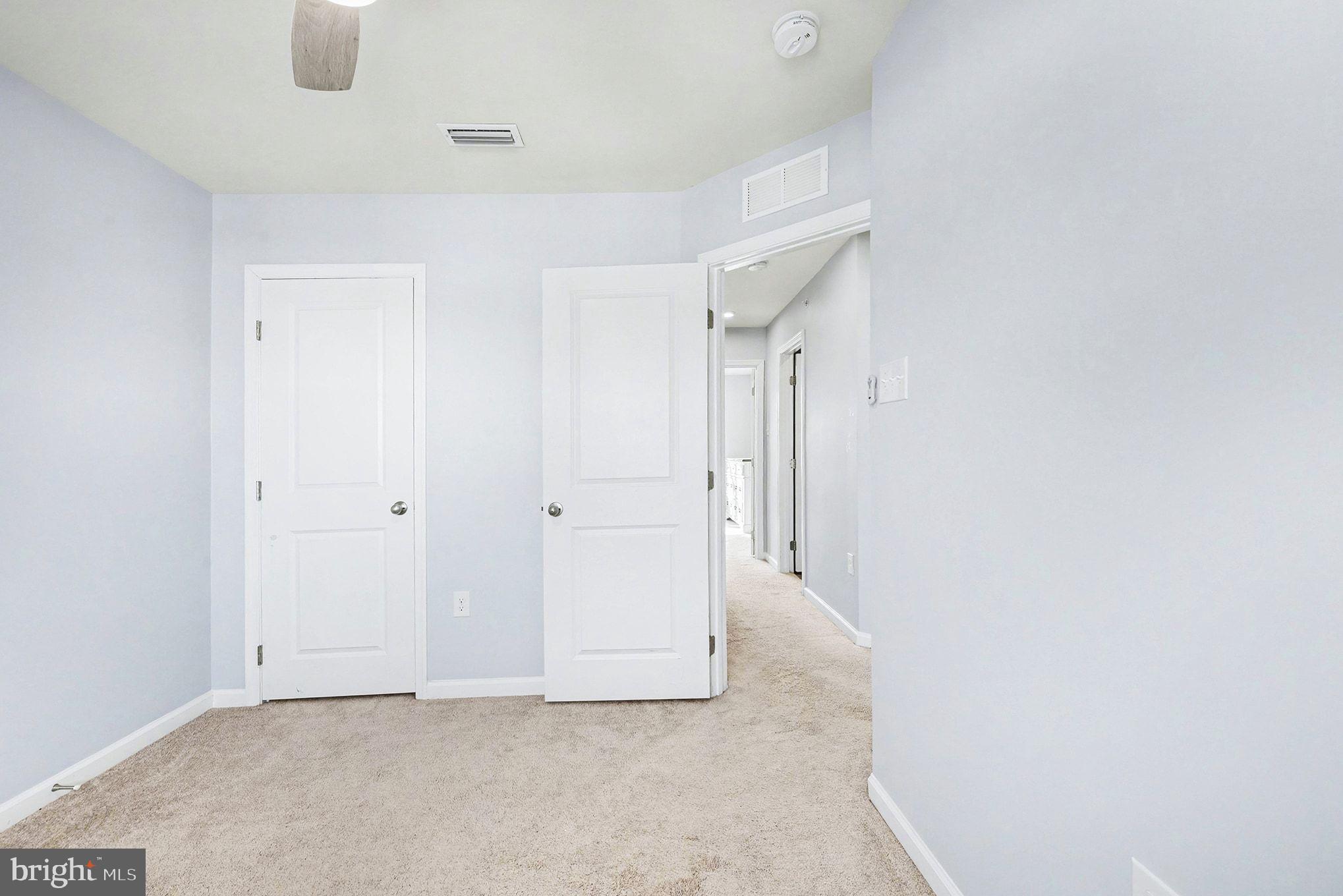 FOXWOOD RIDGE - Residential