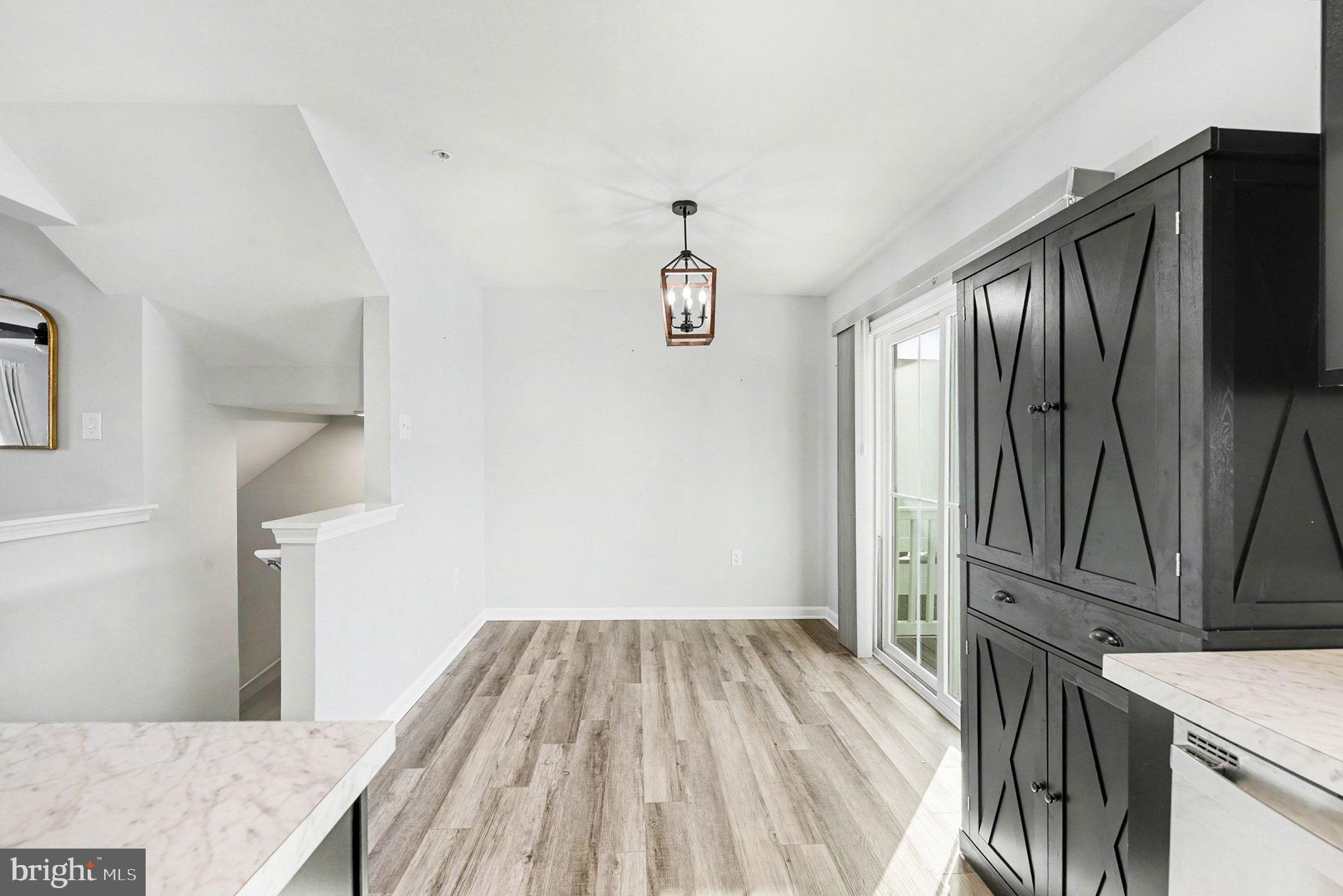 FOXWOOD RIDGE - Residential