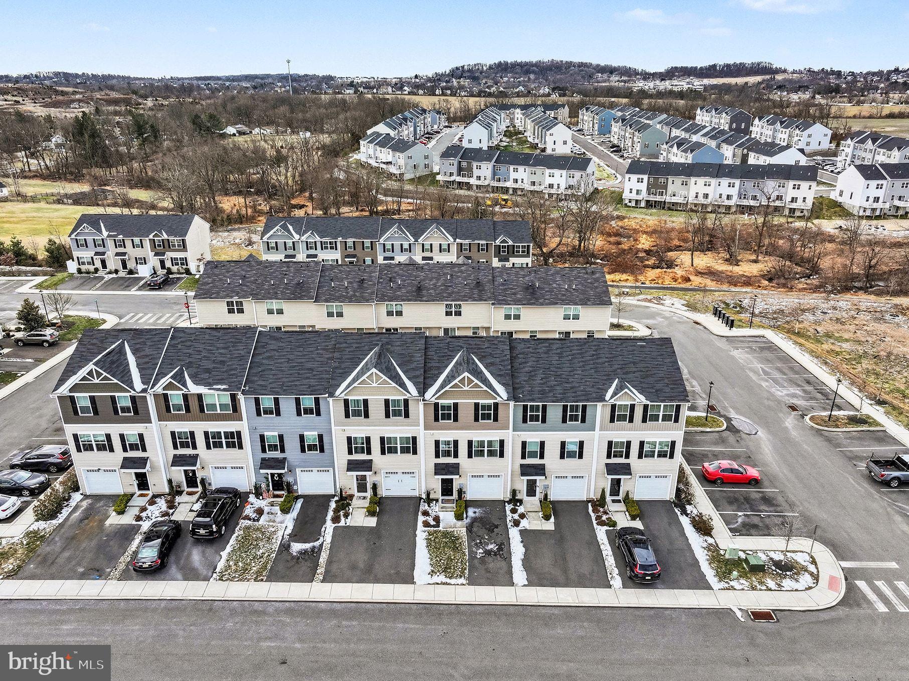 FOXWOOD RIDGE - Residential