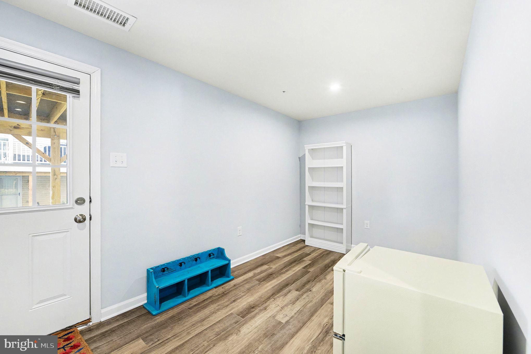 FOXWOOD RIDGE - Residential