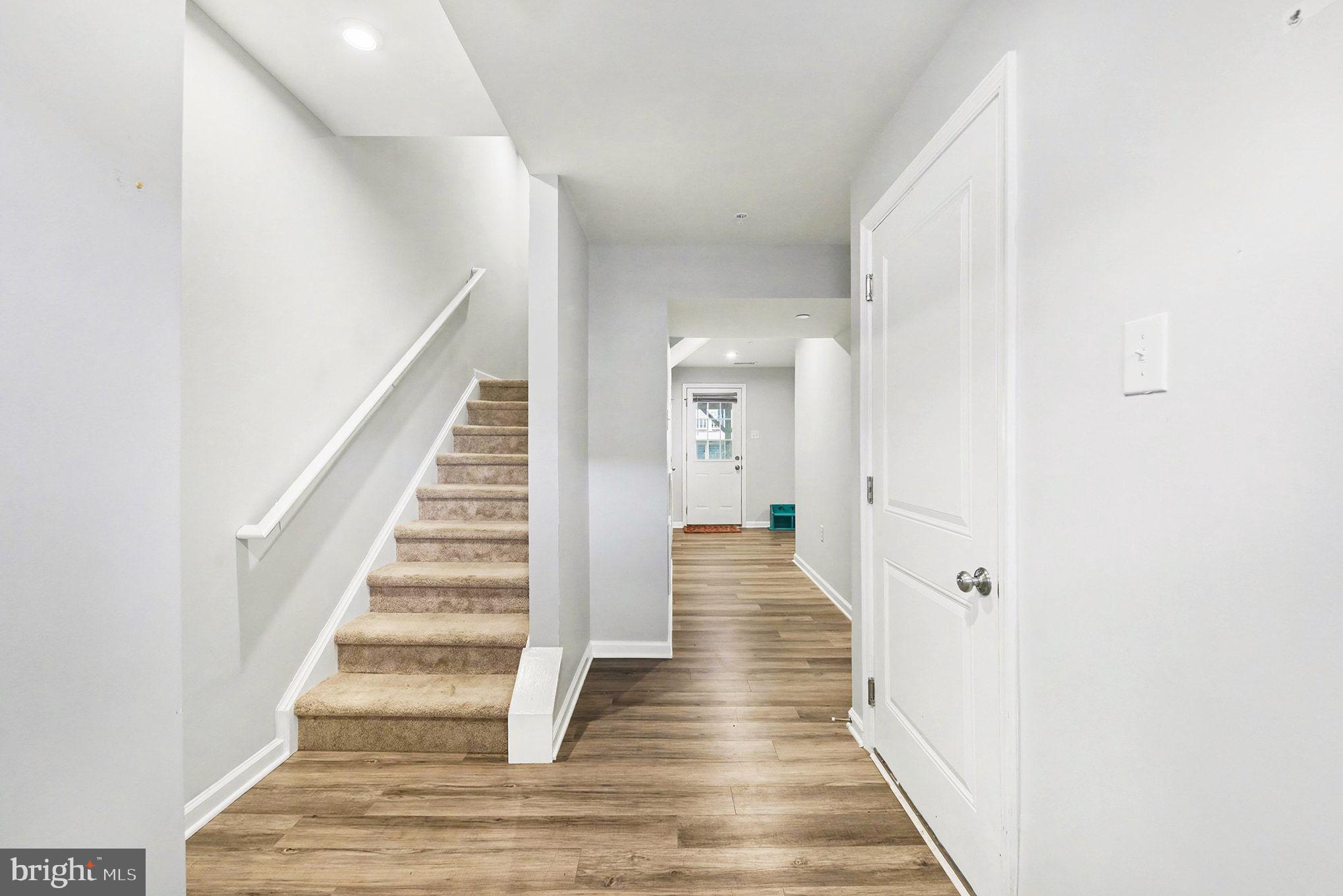 FOXWOOD RIDGE - Residential