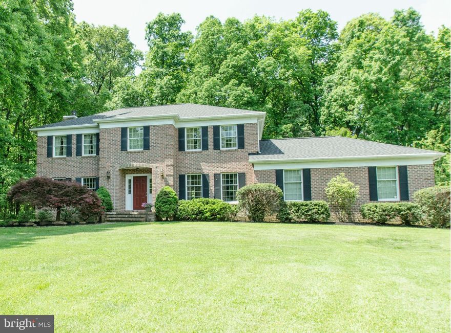 Quintessential colonial on coveted Falls Road Corridor! Beautifully sited property with mature trees and extensive hard-scape, wonderful for entertaining inside and out. Neutral decor and tasteful updates. Easy access to all major arteries makes for a great commute and abundant dining and shopping opportunities.Located in Shawan Valley near beautiful green-space and Maryland's famed hunt country.