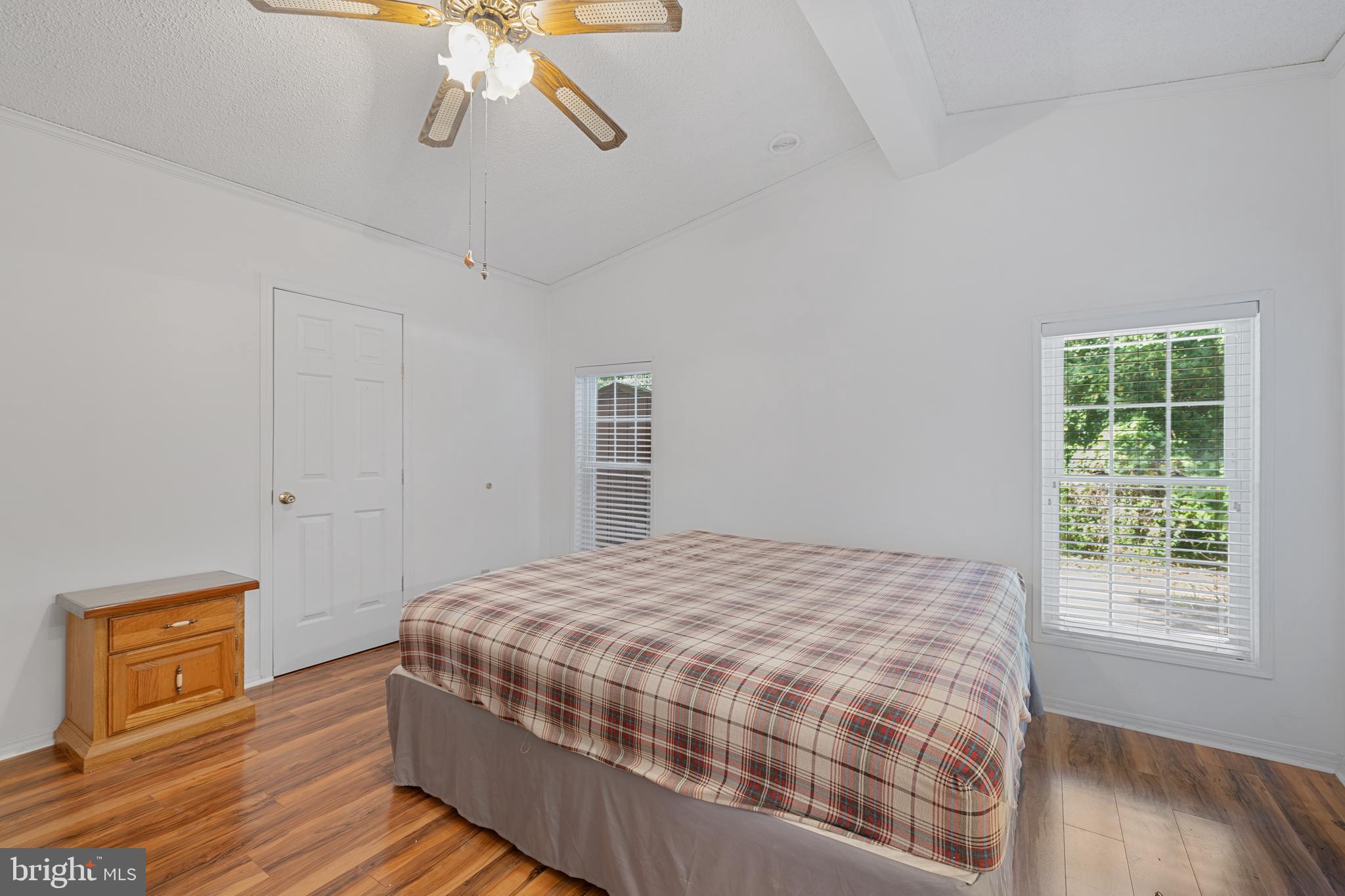 ANGOLA ESTATES - Residential