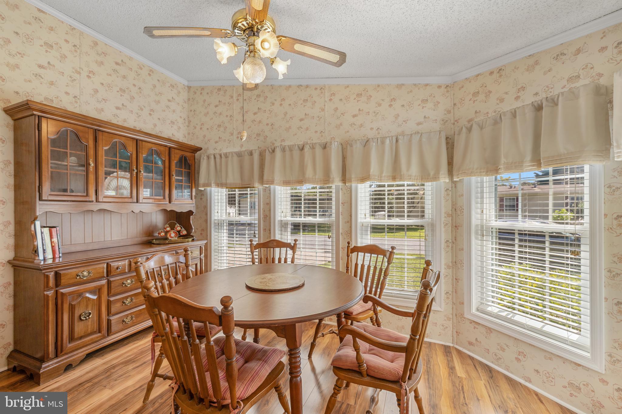 ANGOLA ESTATES - Residential