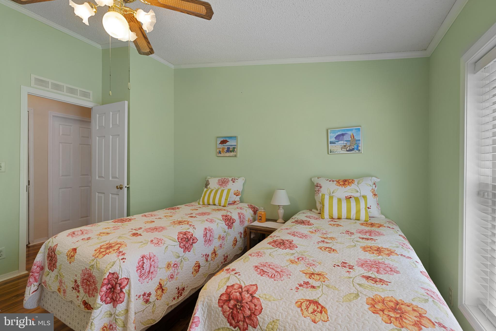 ANGOLA ESTATES - Residential