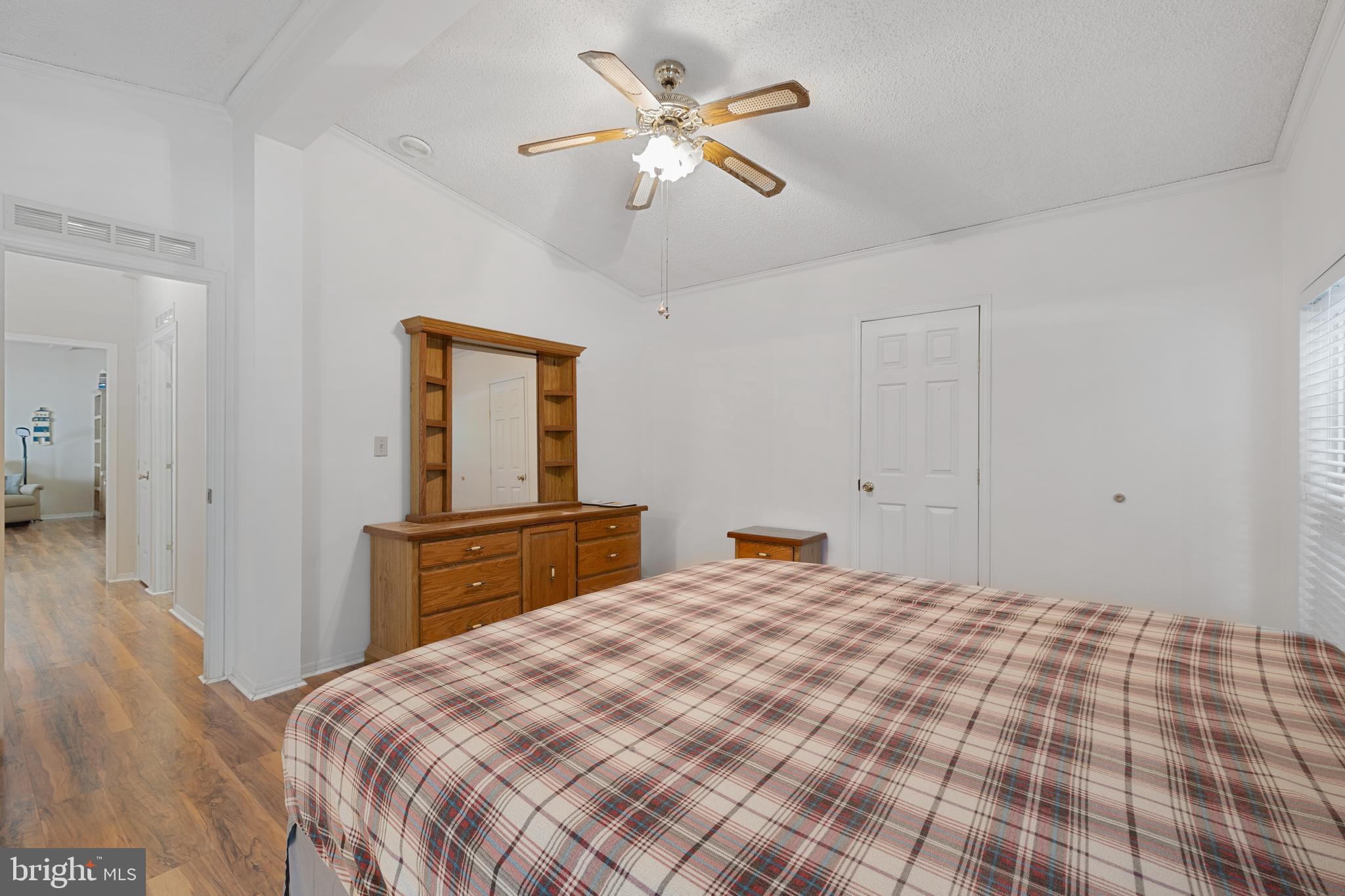 ANGOLA ESTATES - Residential