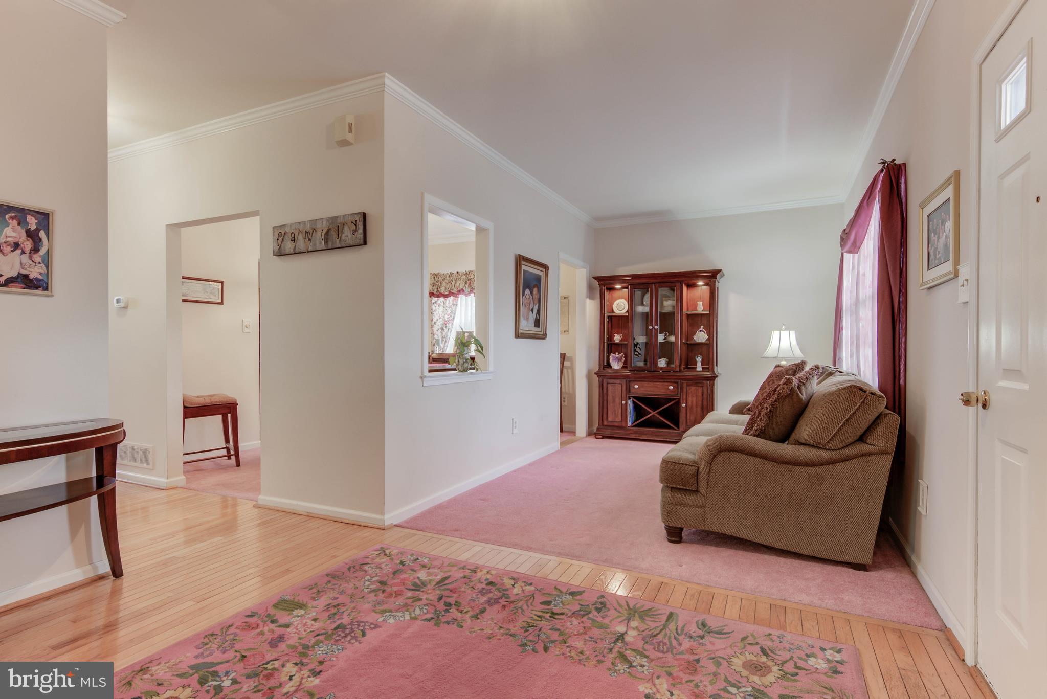 YORKTOWN - Residential