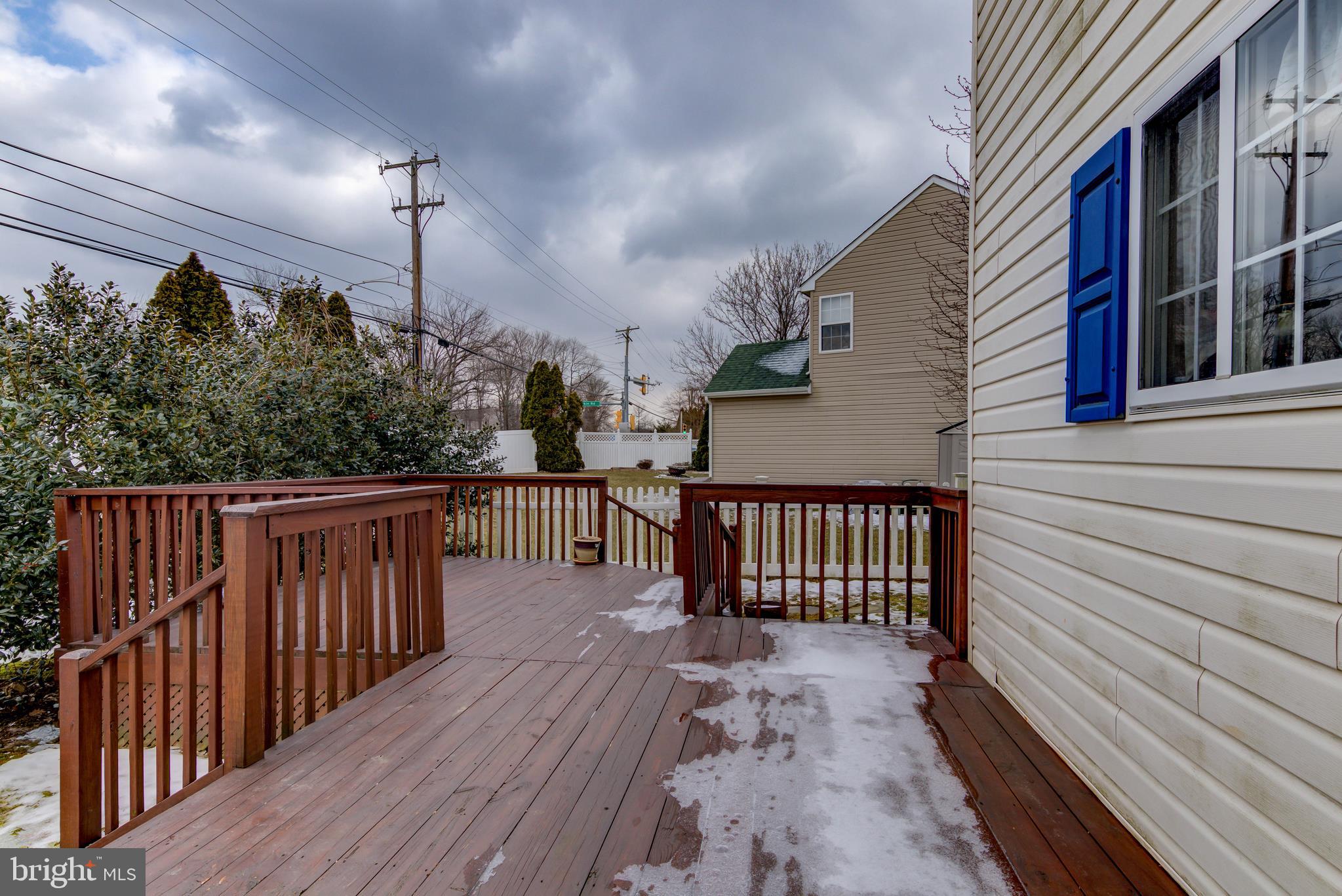 YORKTOWN - Residential