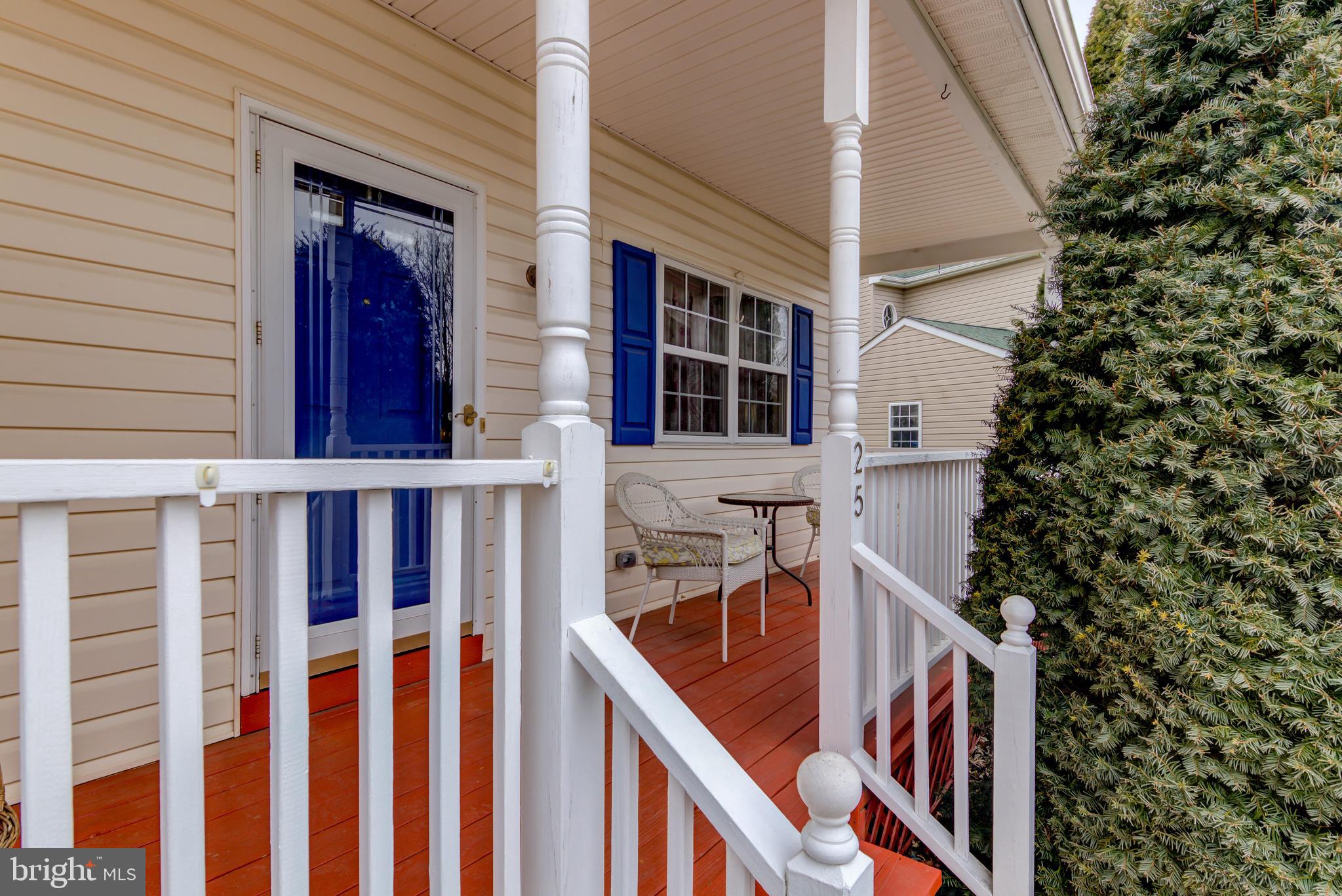 YORKTOWN - Residential